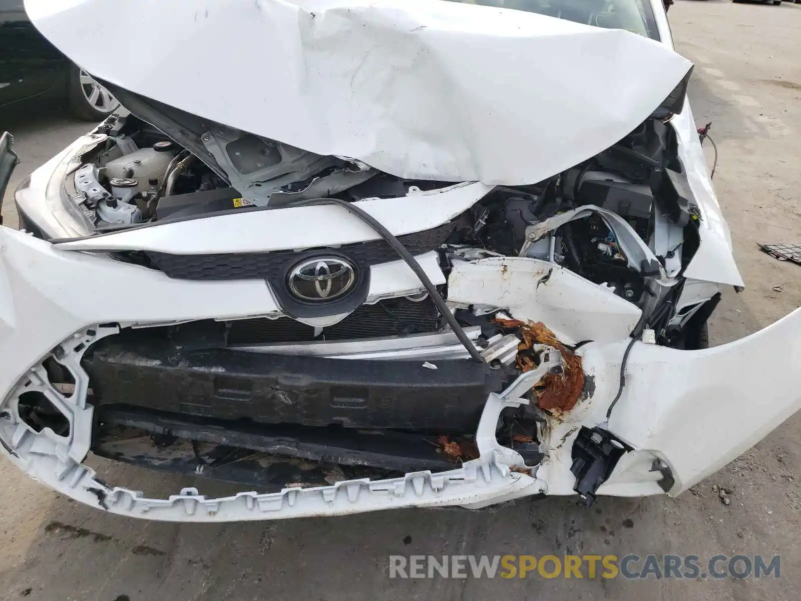 9 Photograph of a damaged car JTDEPRAE6LJ036712 TOYOTA COROLLA 2020