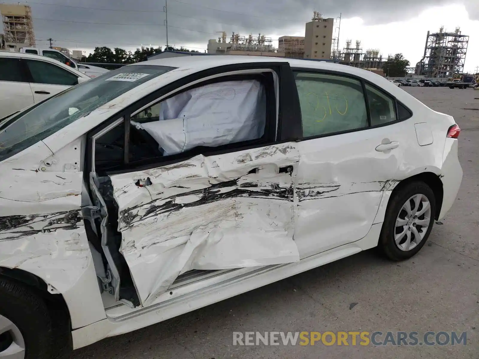 9 Photograph of a damaged car JTDEPRAE6LJ036936 TOYOTA COROLLA 2020