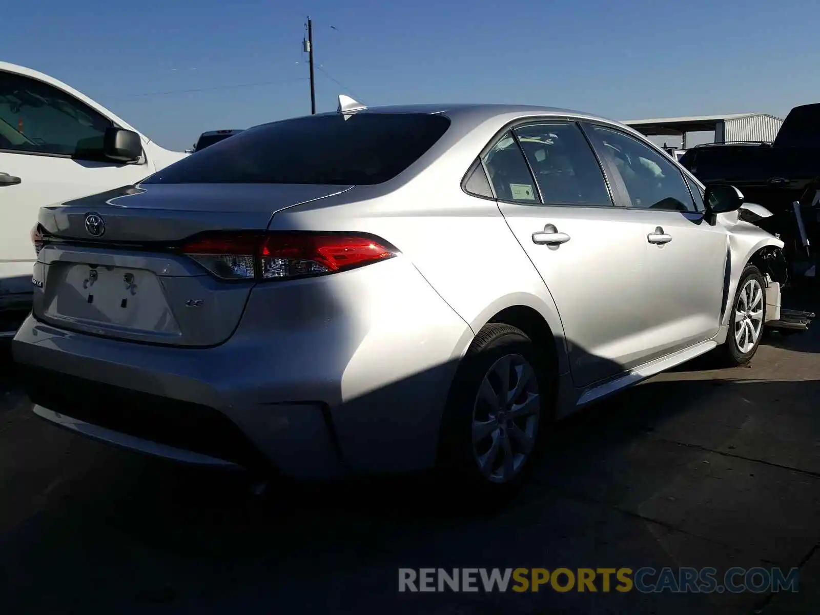 4 Photograph of a damaged car JTDEPRAE6LJ037231 TOYOTA COROLLA 2020