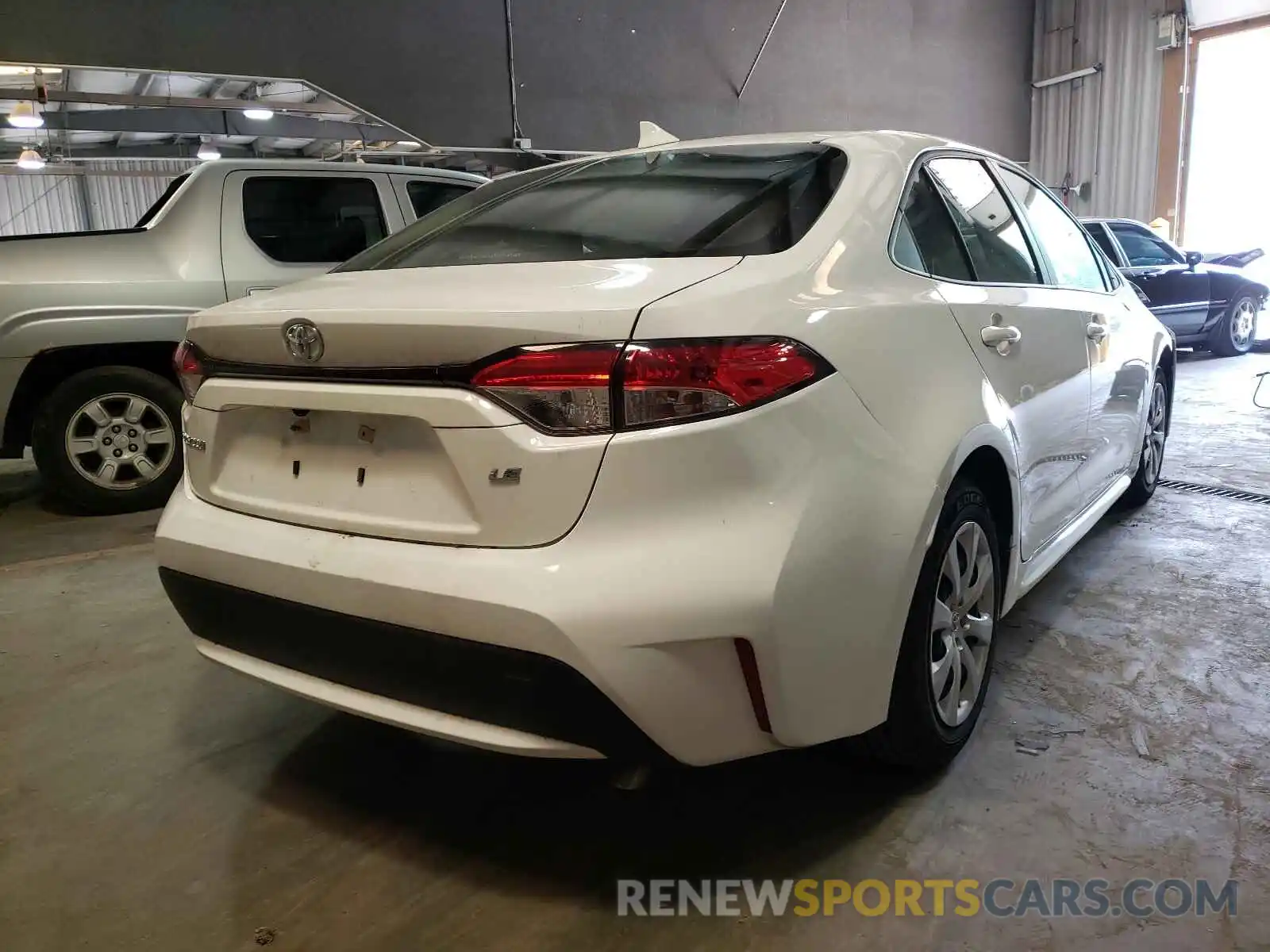 4 Photograph of a damaged car JTDEPRAE6LJ037276 TOYOTA COROLLA 2020