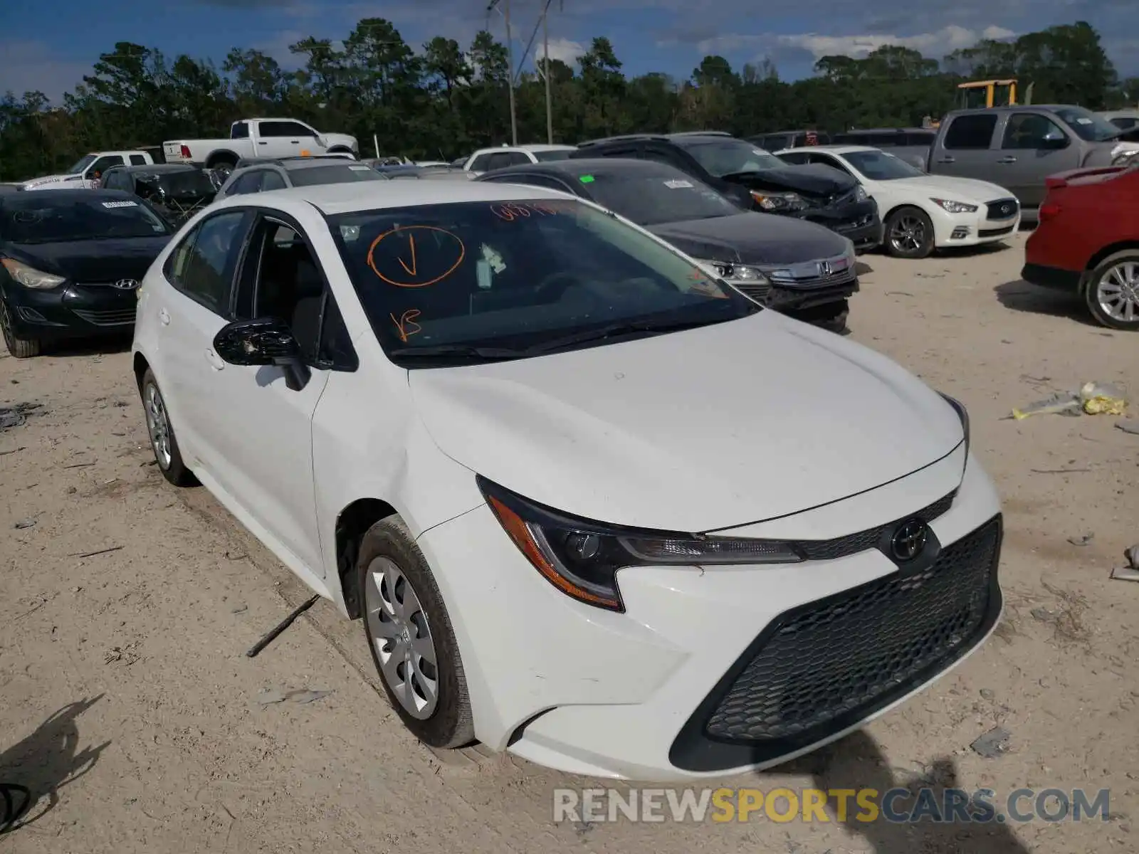 1 Photograph of a damaged car JTDEPRAE6LJ037424 TOYOTA COROLLA 2020