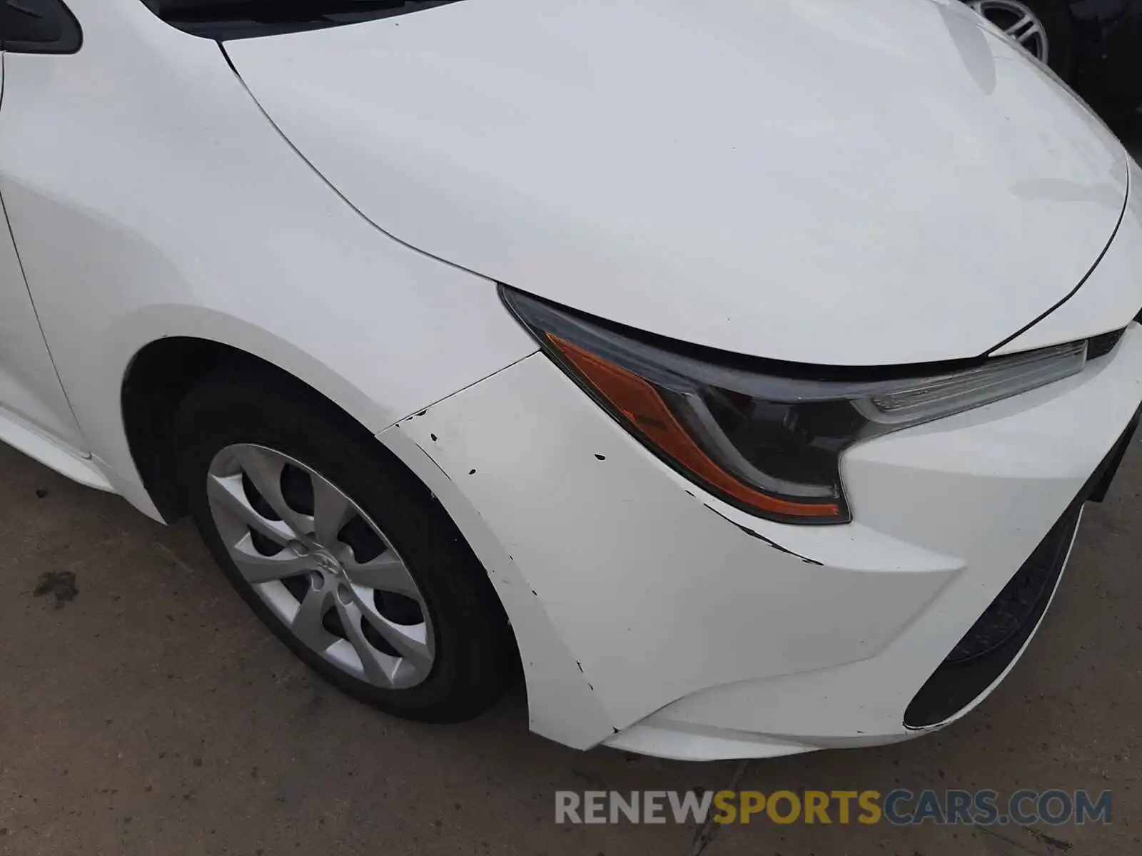 9 Photograph of a damaged car JTDEPRAE6LJ039903 TOYOTA COROLLA 2020