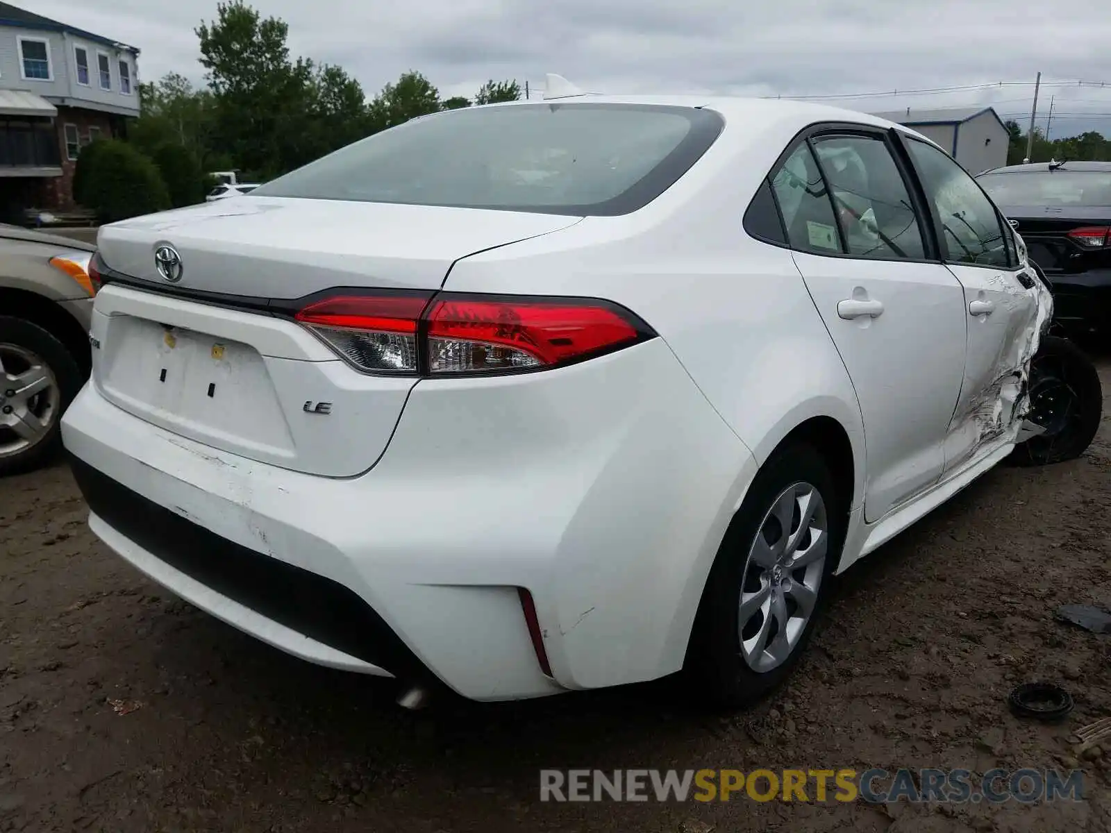 4 Photograph of a damaged car JTDEPRAE6LJ040324 TOYOTA COROLLA 2020