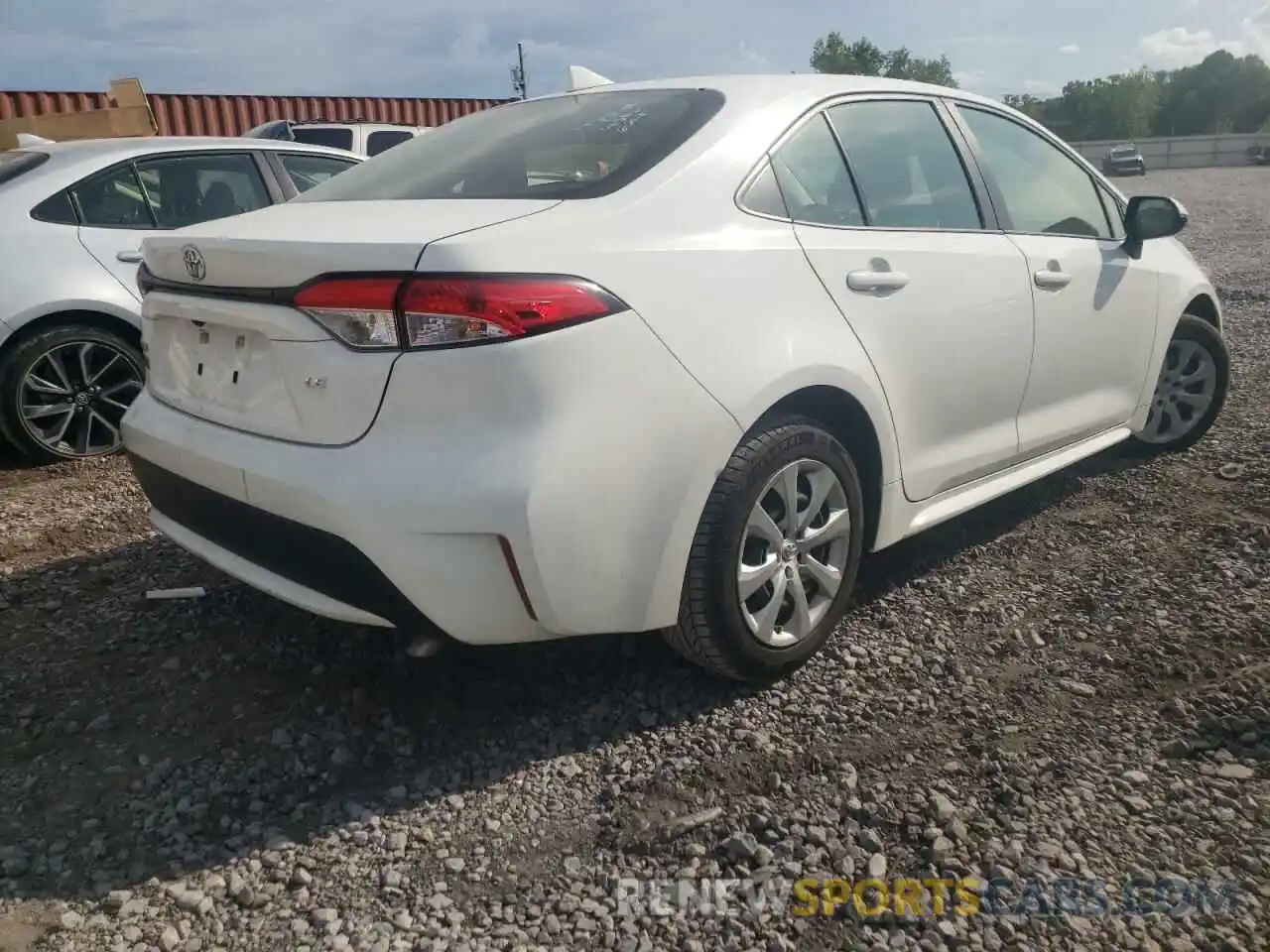 4 Photograph of a damaged car JTDEPRAE6LJ040419 TOYOTA COROLLA 2020