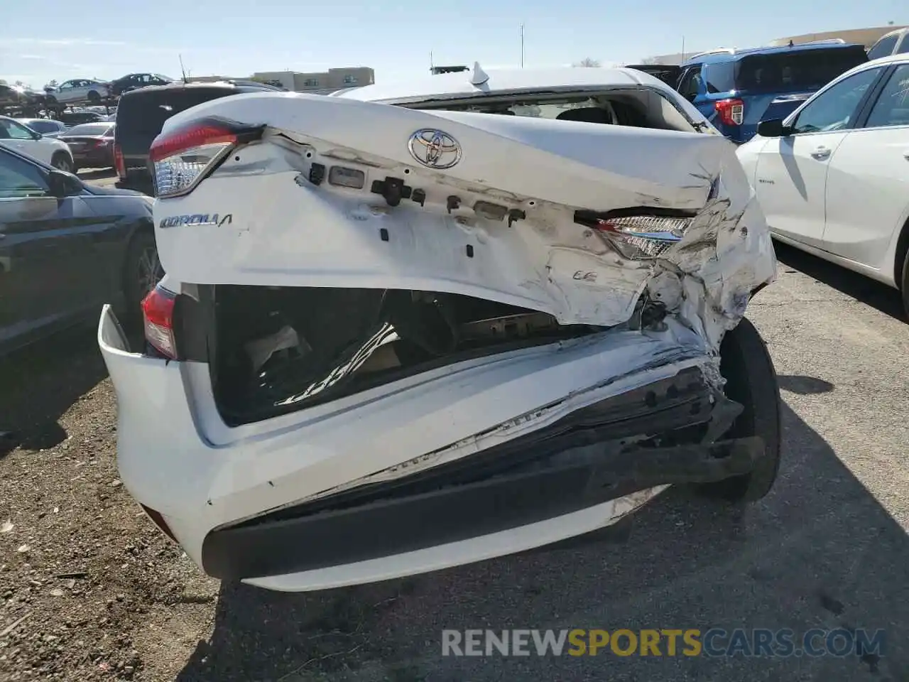 6 Photograph of a damaged car JTDEPRAE6LJ043899 TOYOTA COROLLA 2020