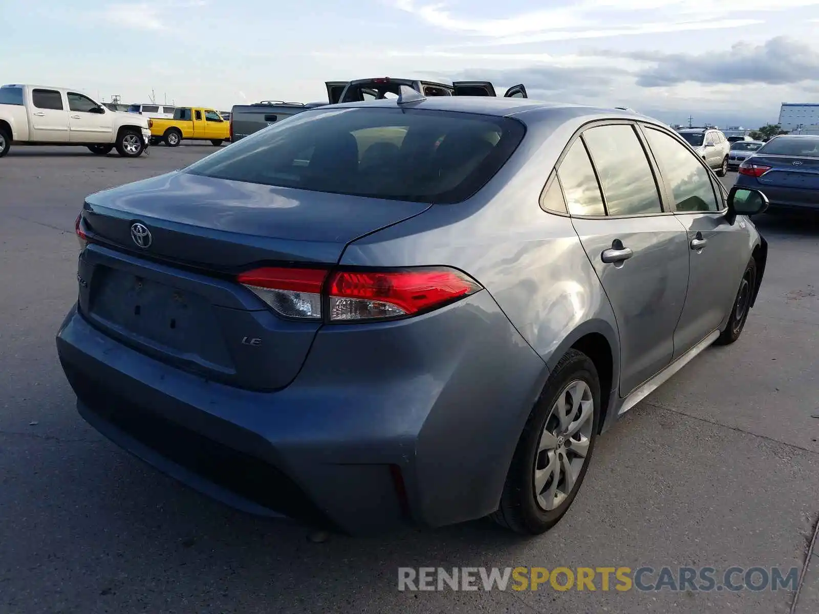 4 Photograph of a damaged car JTDEPRAE6LJ044342 TOYOTA COROLLA 2020