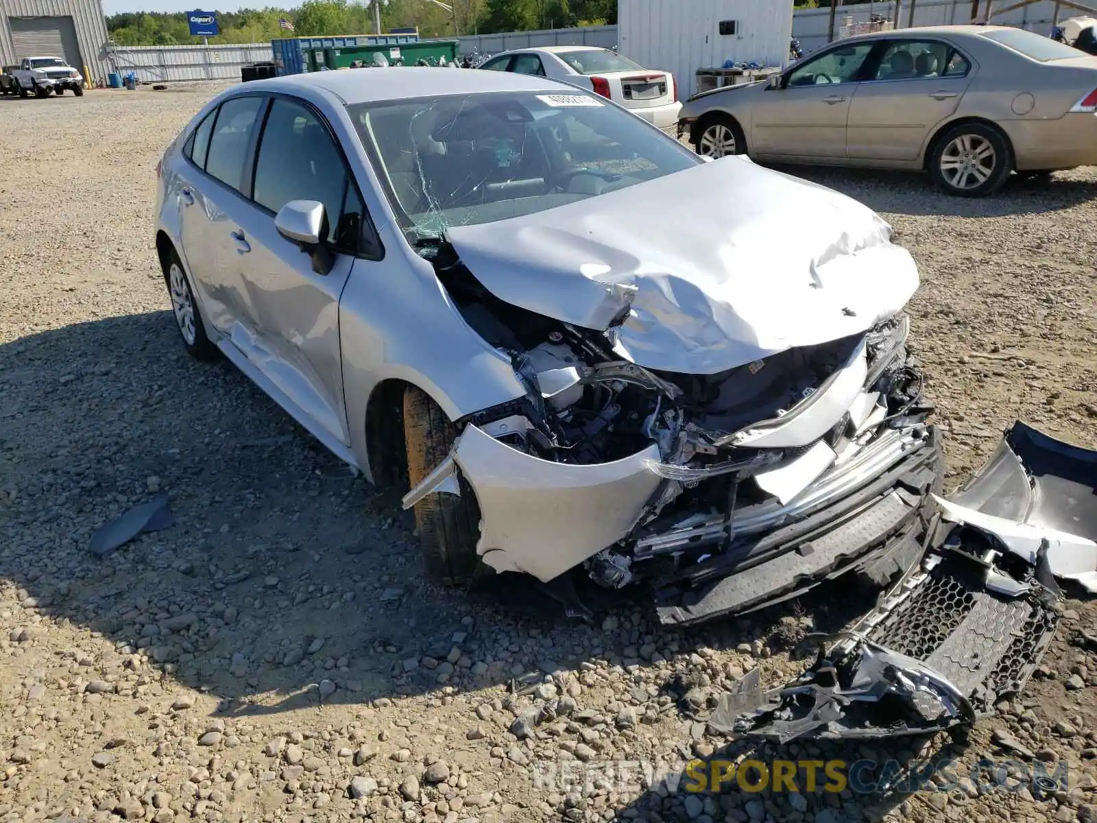 1 Photograph of a damaged car JTDEPRAE6LJ044471 TOYOTA COROLLA 2020