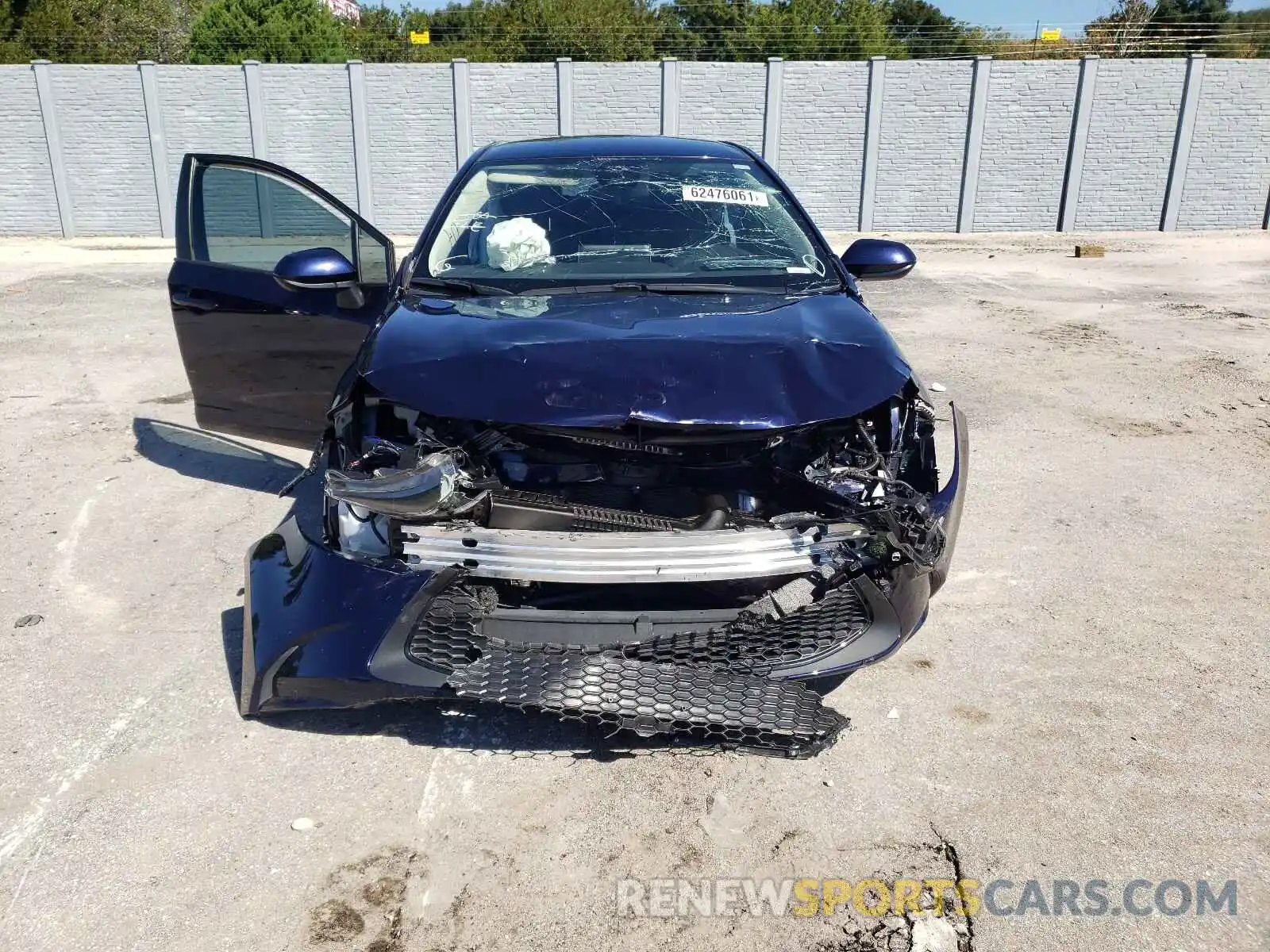 9 Photograph of a damaged car JTDEPRAE6LJ045152 TOYOTA COROLLA 2020