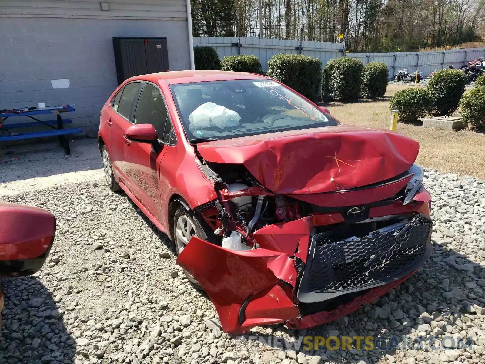 1 Photograph of a damaged car JTDEPRAE6LJ045555 TOYOTA COROLLA 2020