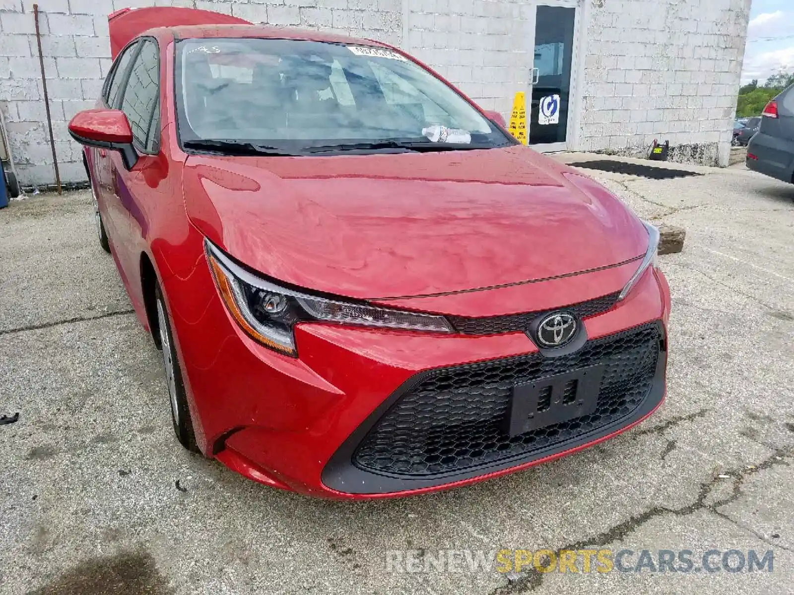 1 Photograph of a damaged car JTDEPRAE6LJ045670 TOYOTA COROLLA 2020