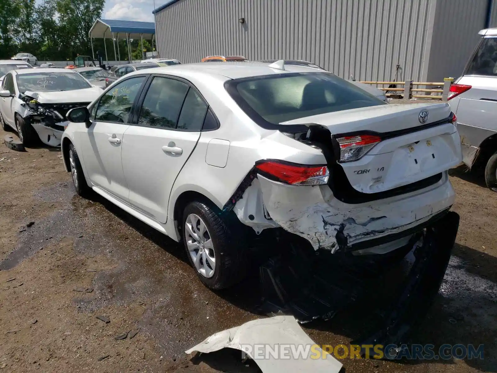 3 Photograph of a damaged car JTDEPRAE6LJ046169 TOYOTA COROLLA 2020