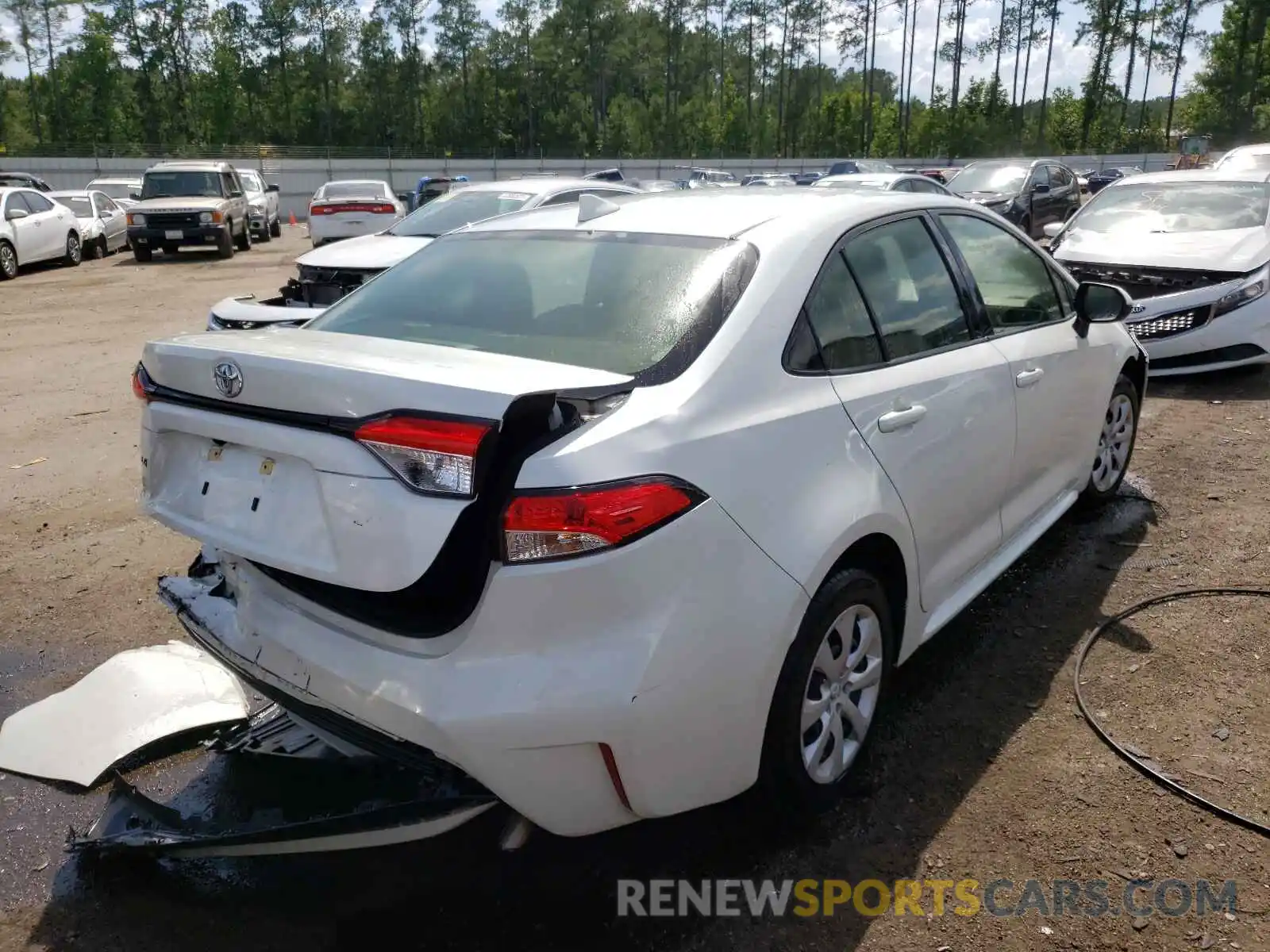 4 Photograph of a damaged car JTDEPRAE6LJ046169 TOYOTA COROLLA 2020