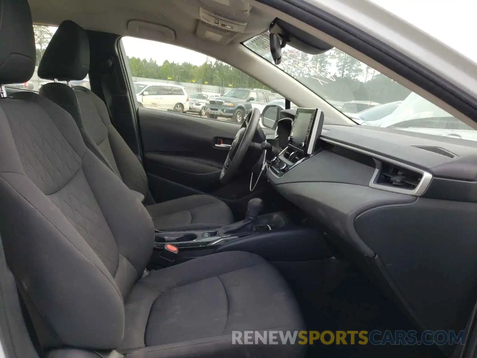 5 Photograph of a damaged car JTDEPRAE6LJ046169 TOYOTA COROLLA 2020