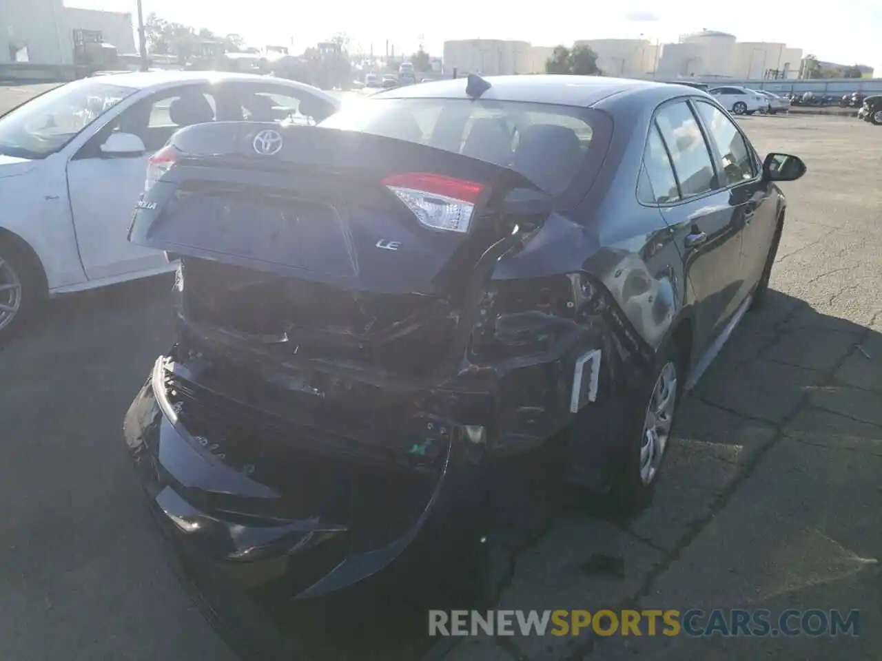 4 Photograph of a damaged car JTDEPRAE6LJ047287 TOYOTA COROLLA 2020