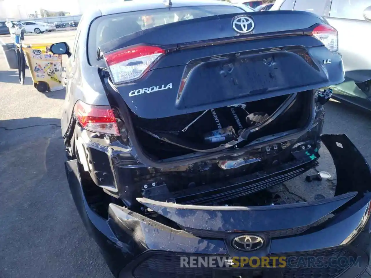 9 Photograph of a damaged car JTDEPRAE6LJ047287 TOYOTA COROLLA 2020