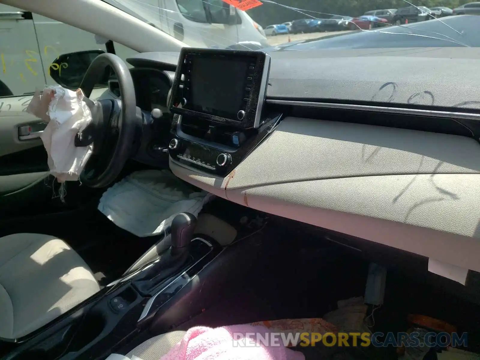 9 Photograph of a damaged car JTDEPRAE6LJ048827 TOYOTA COROLLA 2020