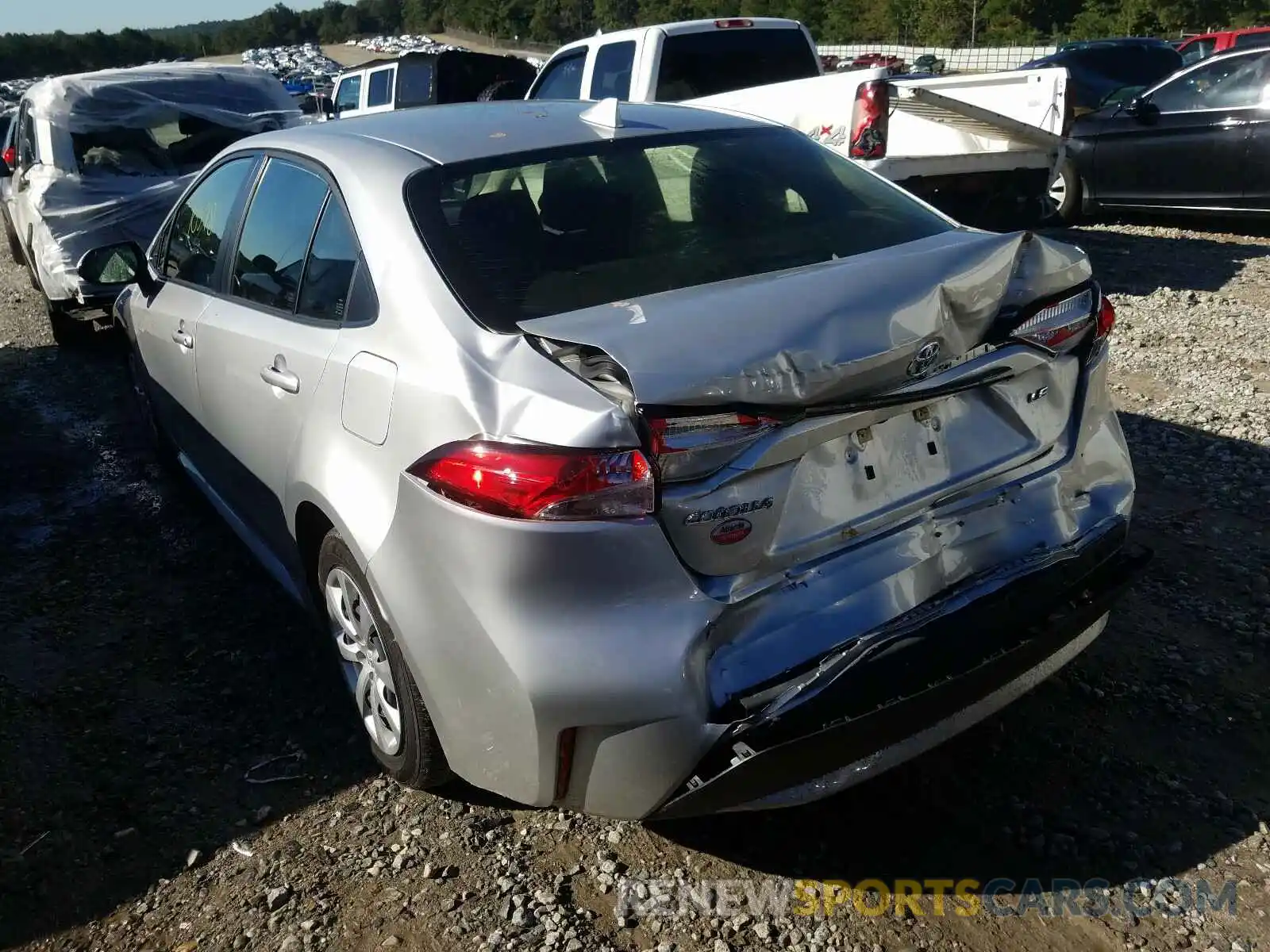 3 Photograph of a damaged car JTDEPRAE6LJ049184 TOYOTA COROLLA 2020