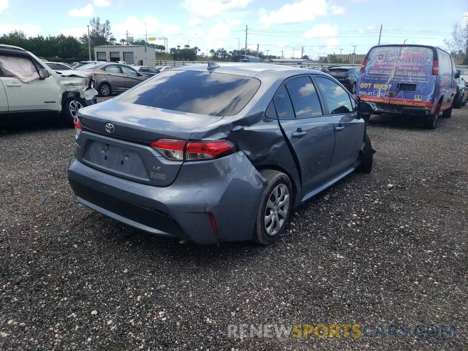 4 Photograph of a damaged car JTDEPRAE6LJ050660 TOYOTA COROLLA 2020