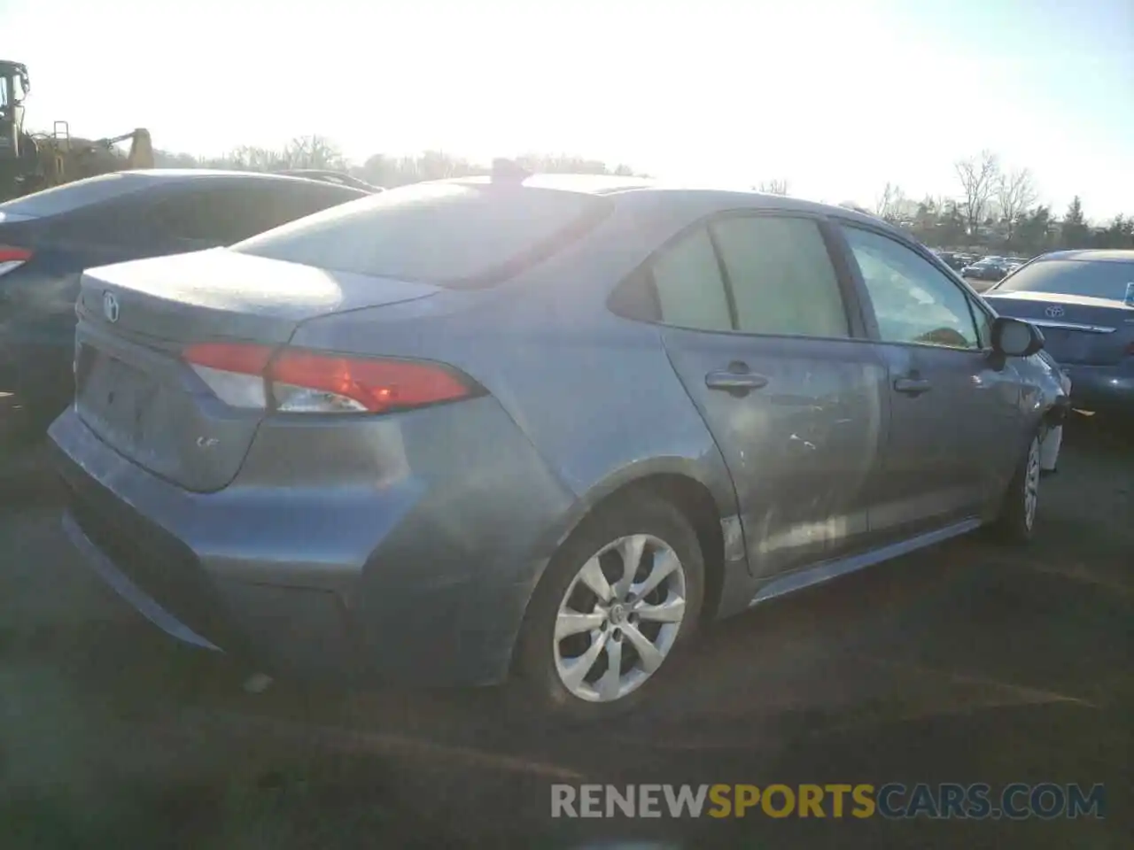 4 Photograph of a damaged car JTDEPRAE6LJ051047 TOYOTA COROLLA 2020