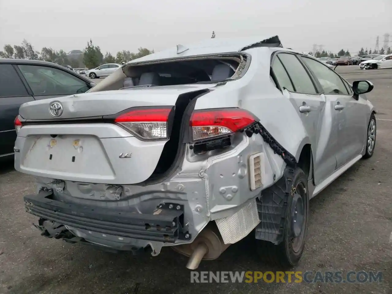 4 Photograph of a damaged car JTDEPRAE6LJ051565 TOYOTA COROLLA 2020