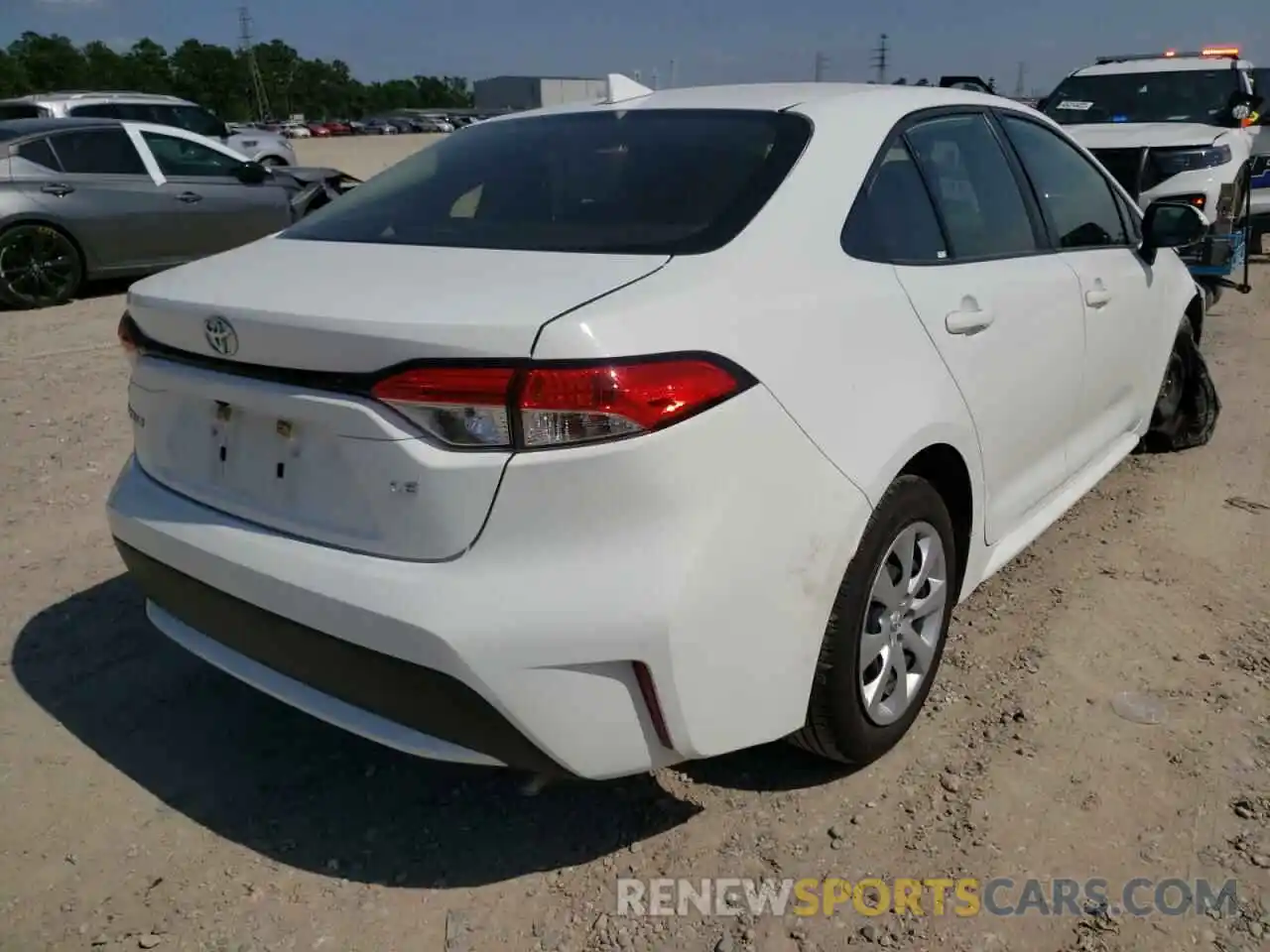 4 Photograph of a damaged car JTDEPRAE6LJ052215 TOYOTA COROLLA 2020