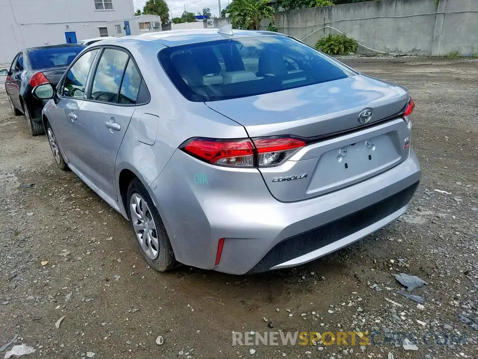 3 Photograph of a damaged car JTDEPRAE6LJ052389 TOYOTA COROLLA 2020