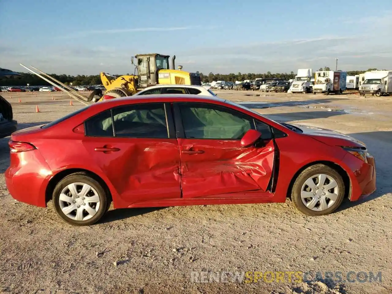 9 Photograph of a damaged car JTDEPRAE6LJ052506 TOYOTA COROLLA 2020