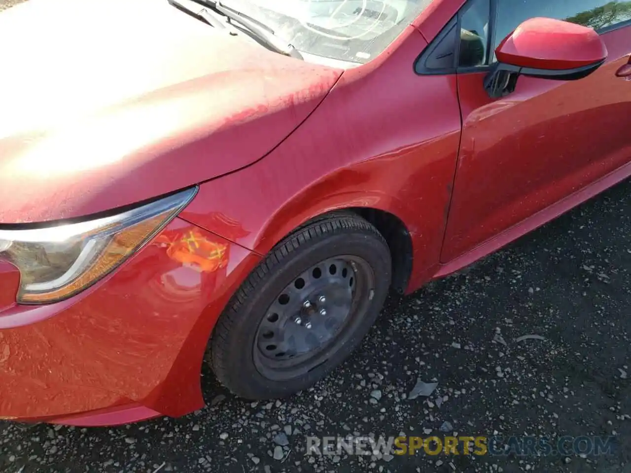 9 Photograph of a damaged car JTDEPRAE6LJ052537 TOYOTA COROLLA 2020