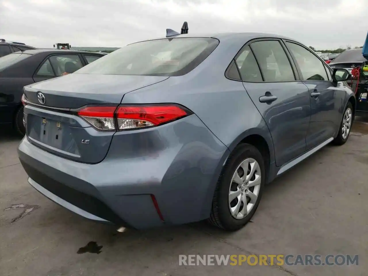 4 Photograph of a damaged car JTDEPRAE6LJ052697 TOYOTA COROLLA 2020