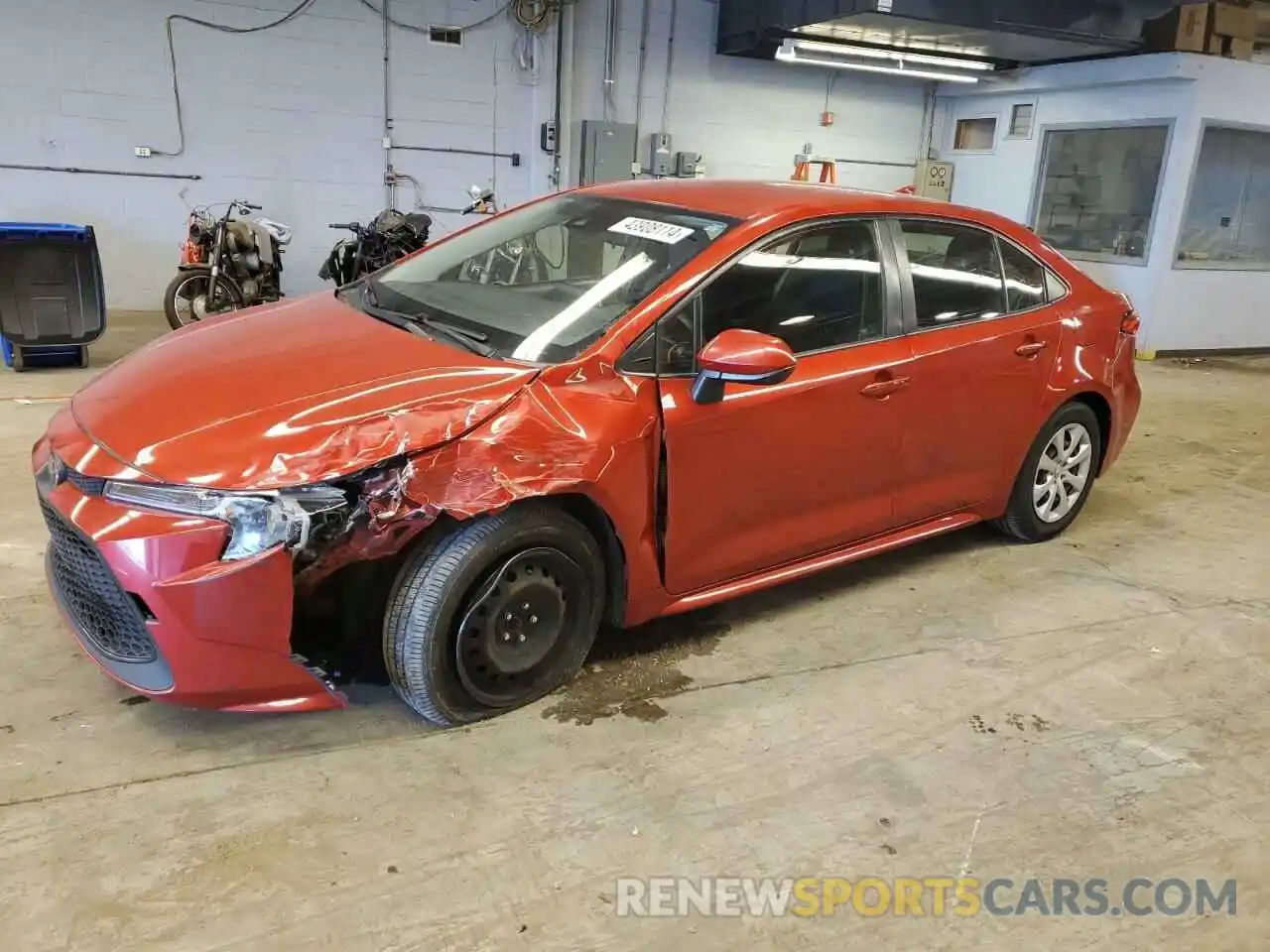 1 Photograph of a damaged car JTDEPRAE6LJ055549 TOYOTA COROLLA 2020