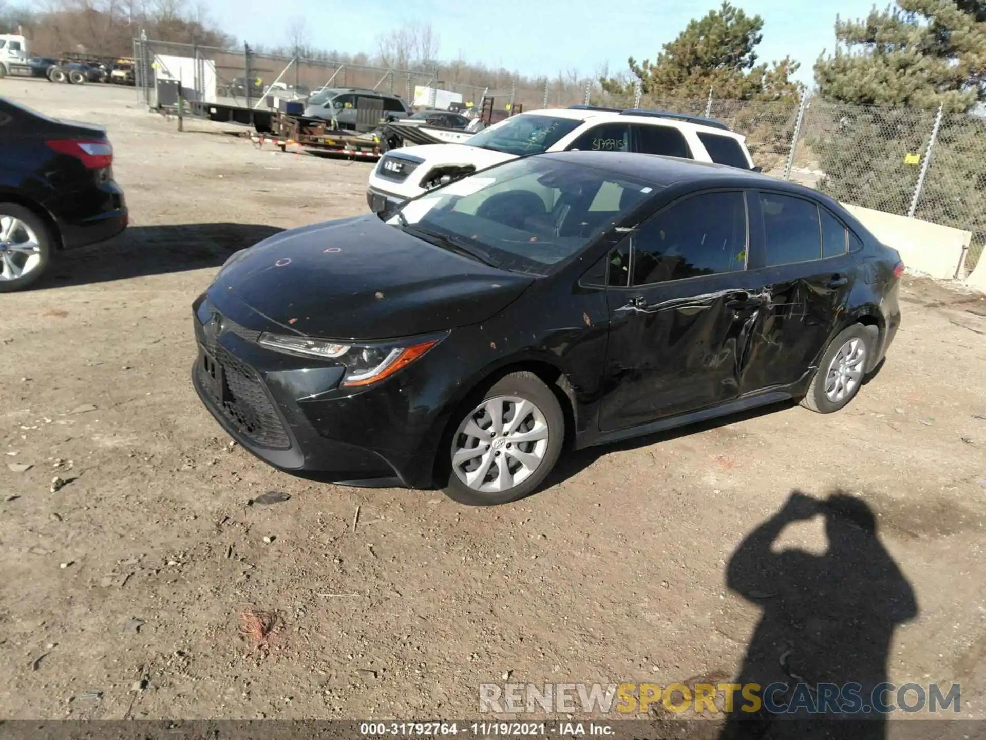 2 Photograph of a damaged car JTDEPRAE6LJ055616 TOYOTA COROLLA 2020