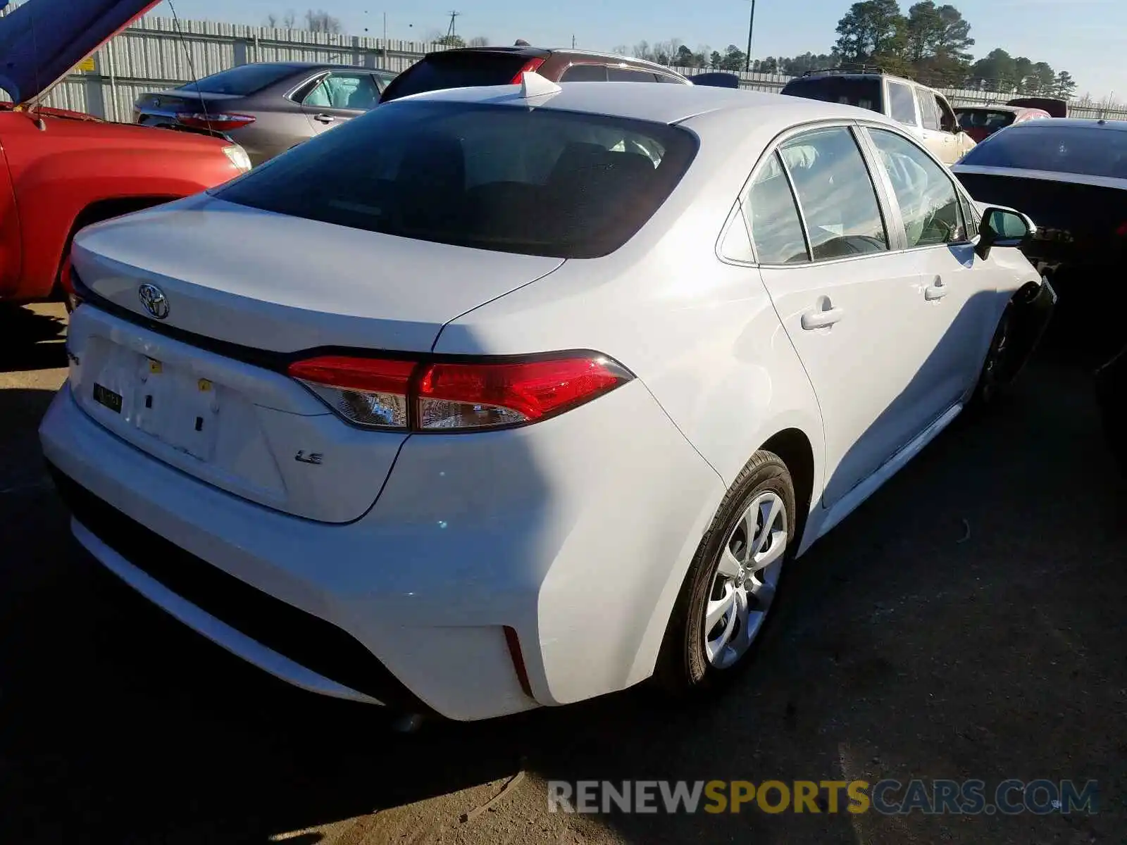 4 Photograph of a damaged car JTDEPRAE6LJ055695 TOYOTA COROLLA 2020