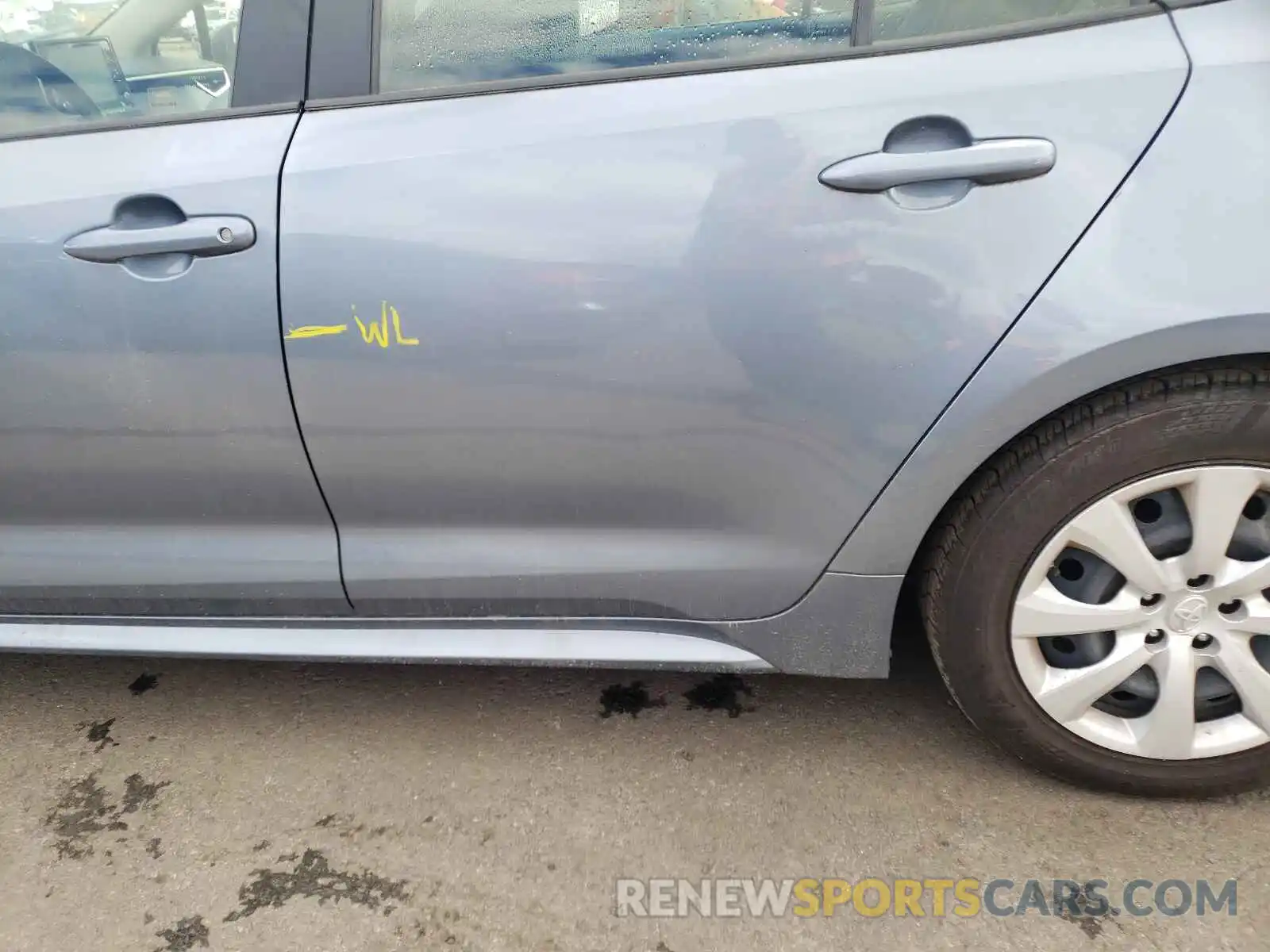 9 Photograph of a damaged car JTDEPRAE6LJ056538 TOYOTA COROLLA 2020