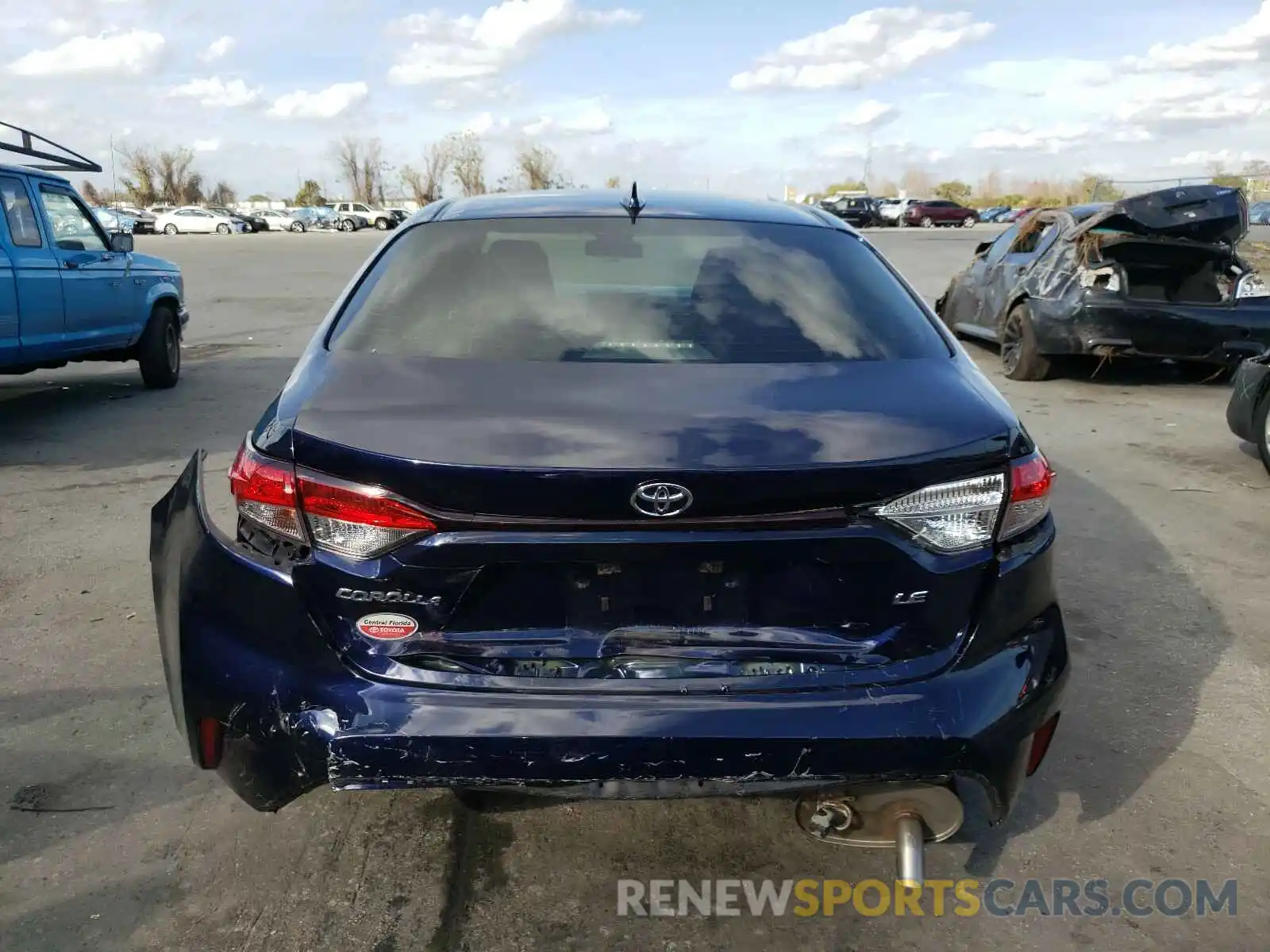 9 Photograph of a damaged car JTDEPRAE6LJ056684 TOYOTA COROLLA 2020