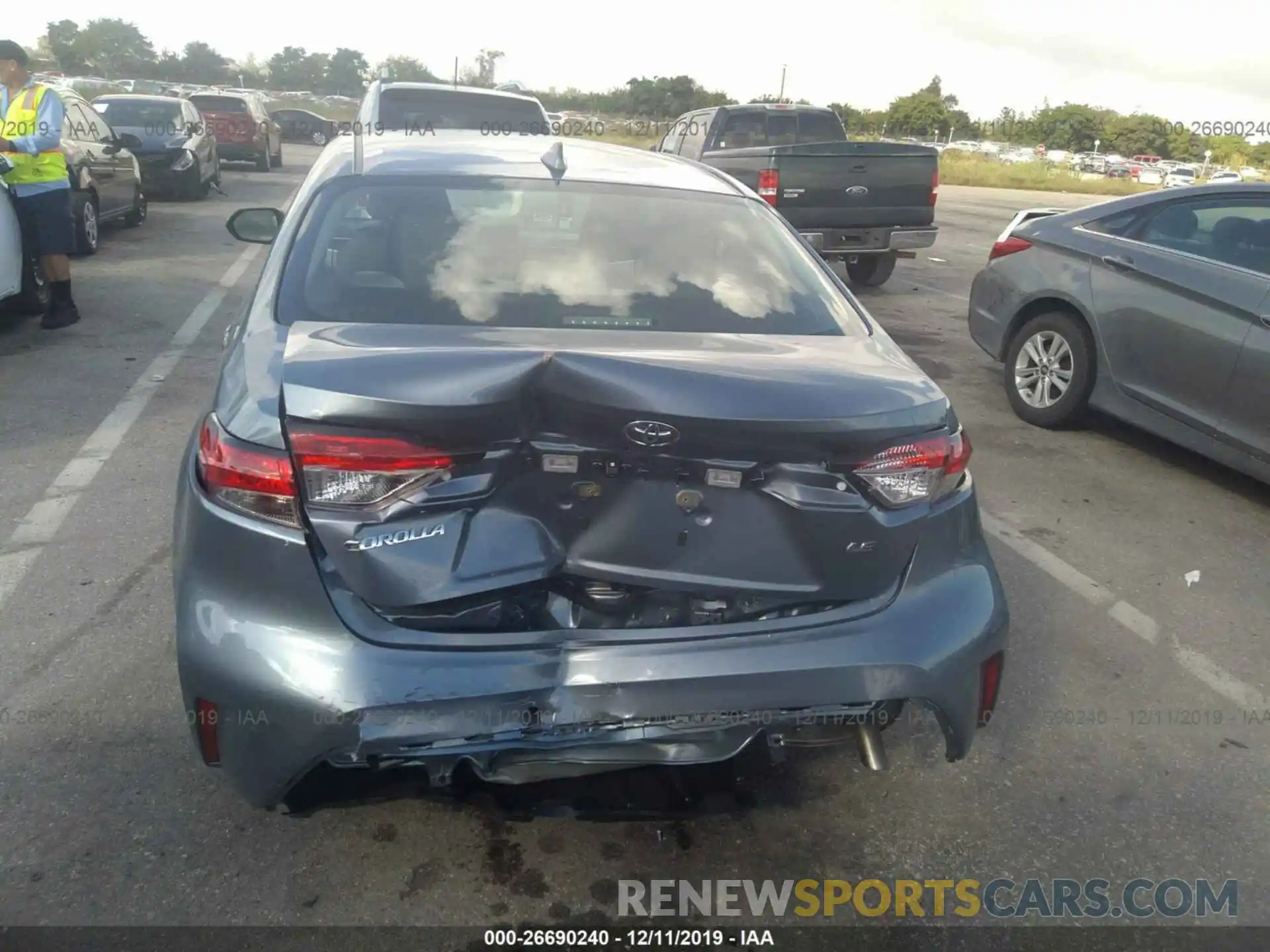 6 Photograph of a damaged car JTDEPRAE6LJ056734 TOYOTA COROLLA 2020