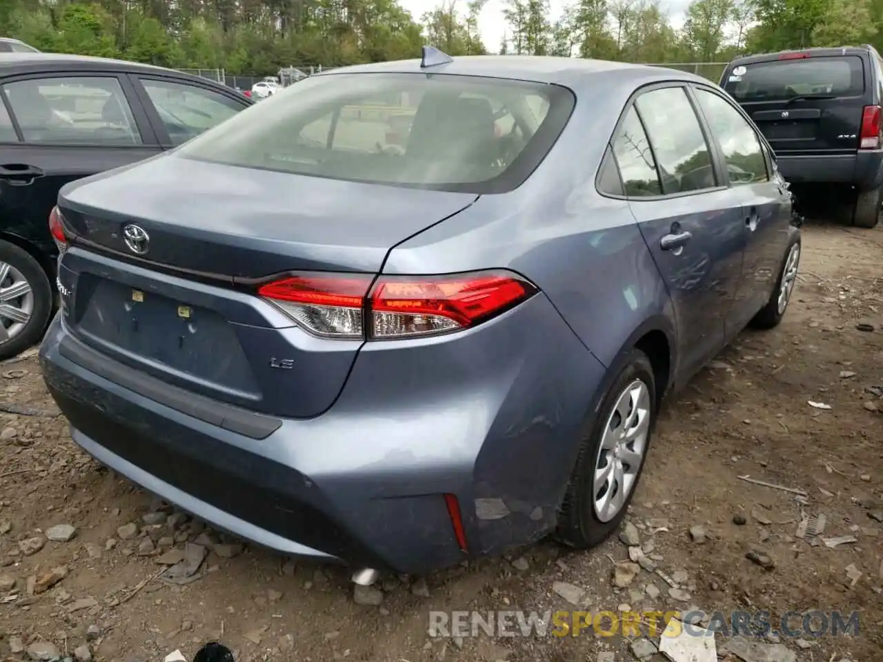 4 Photograph of a damaged car JTDEPRAE6LJ056975 TOYOTA COROLLA 2020