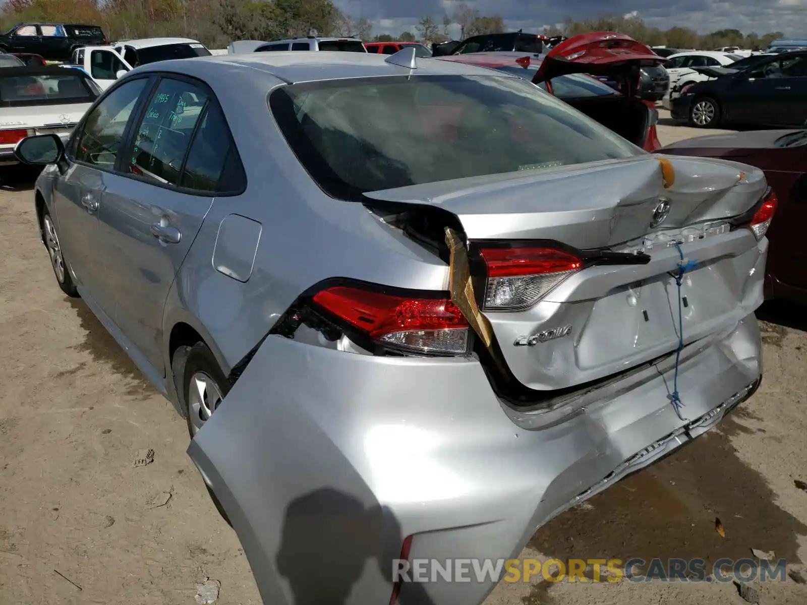 3 Photograph of a damaged car JTDEPRAE6LJ057396 TOYOTA COROLLA 2020