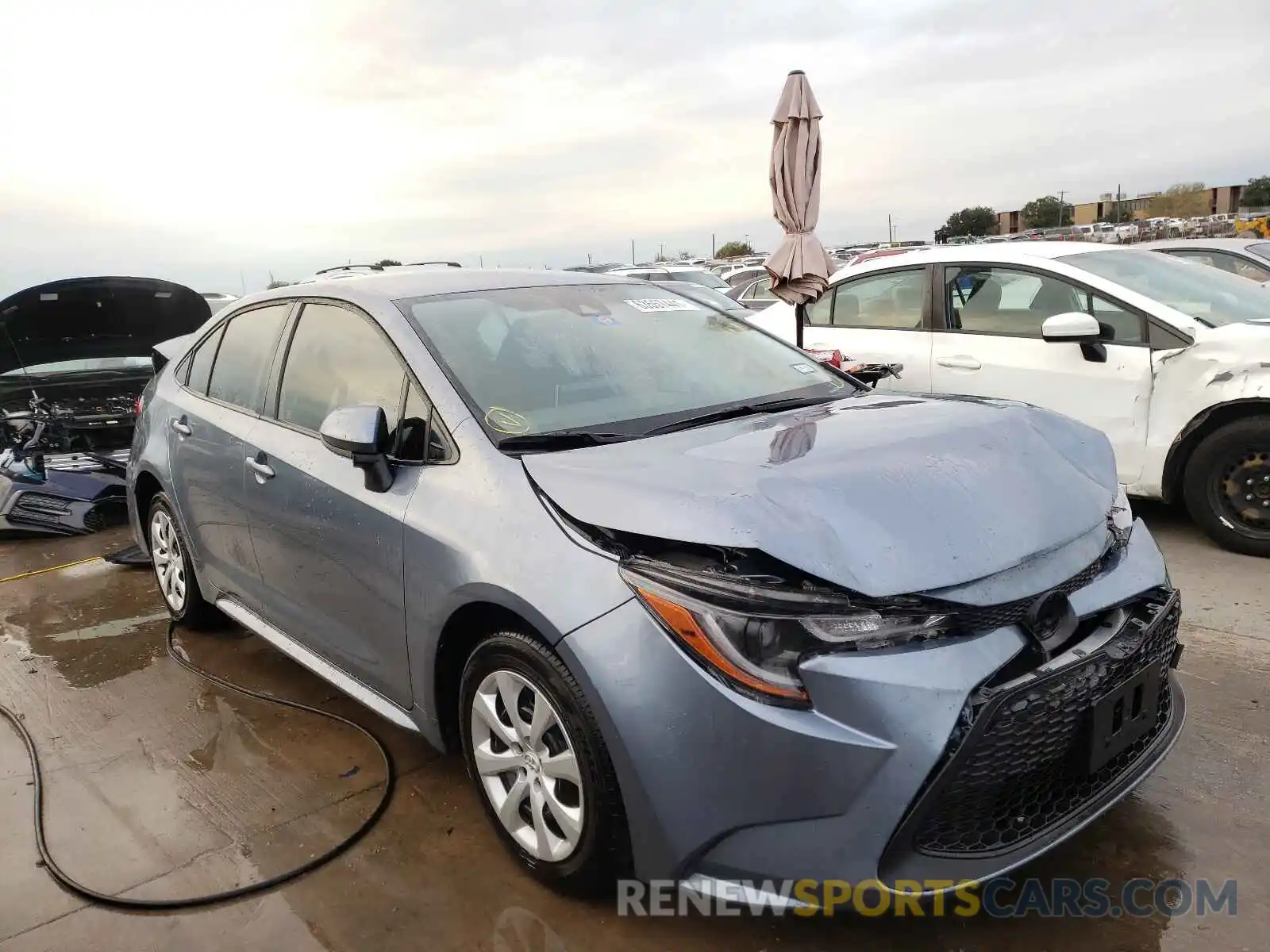 1 Photograph of a damaged car JTDEPRAE6LJ057852 TOYOTA COROLLA 2020