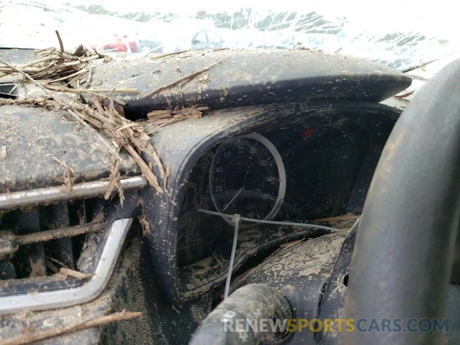 8 Photograph of a damaged car JTDEPRAE6LJ057978 TOYOTA COROLLA 2020