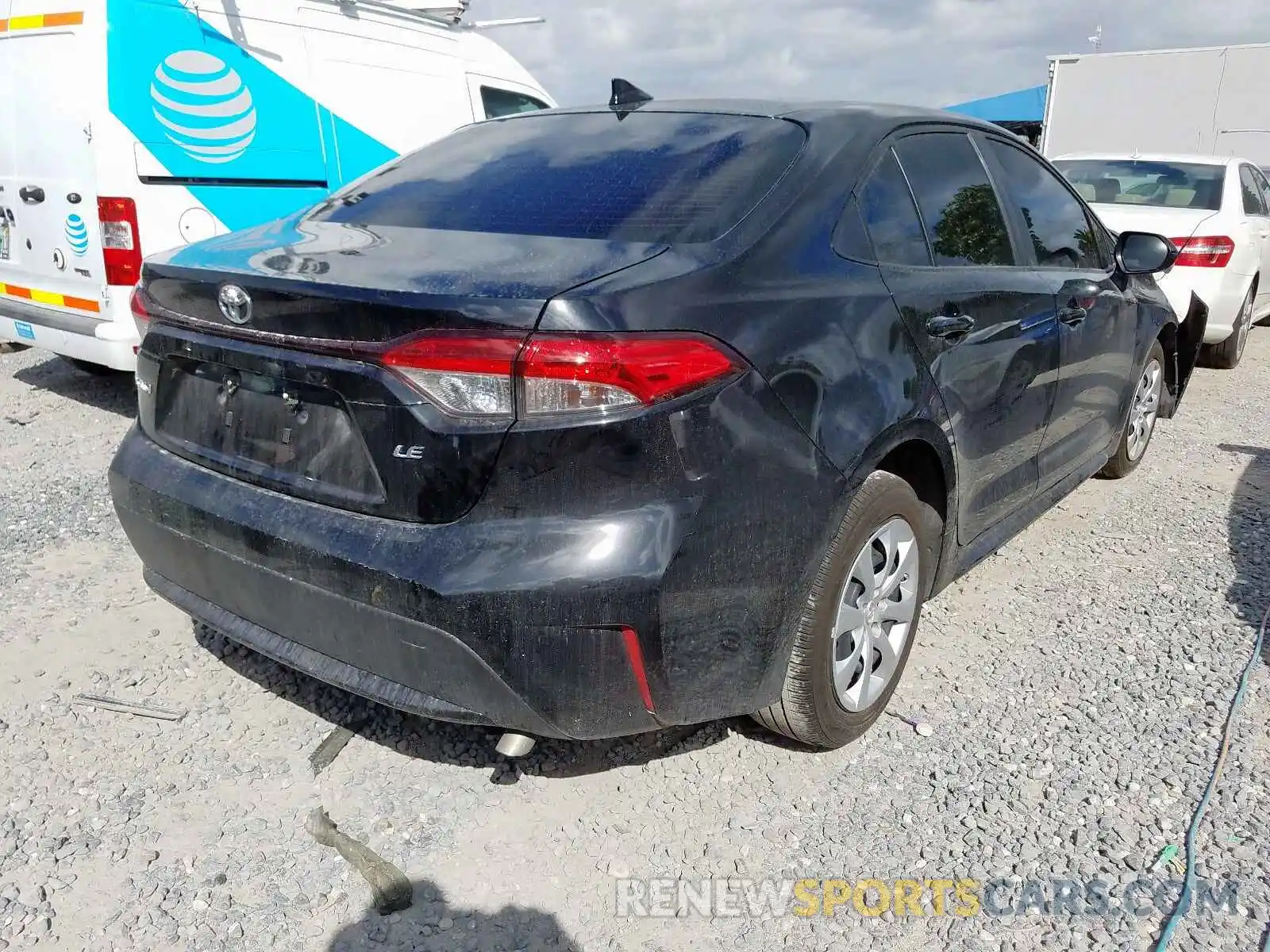 4 Photograph of a damaged car JTDEPRAE6LJ058046 TOYOTA COROLLA 2020