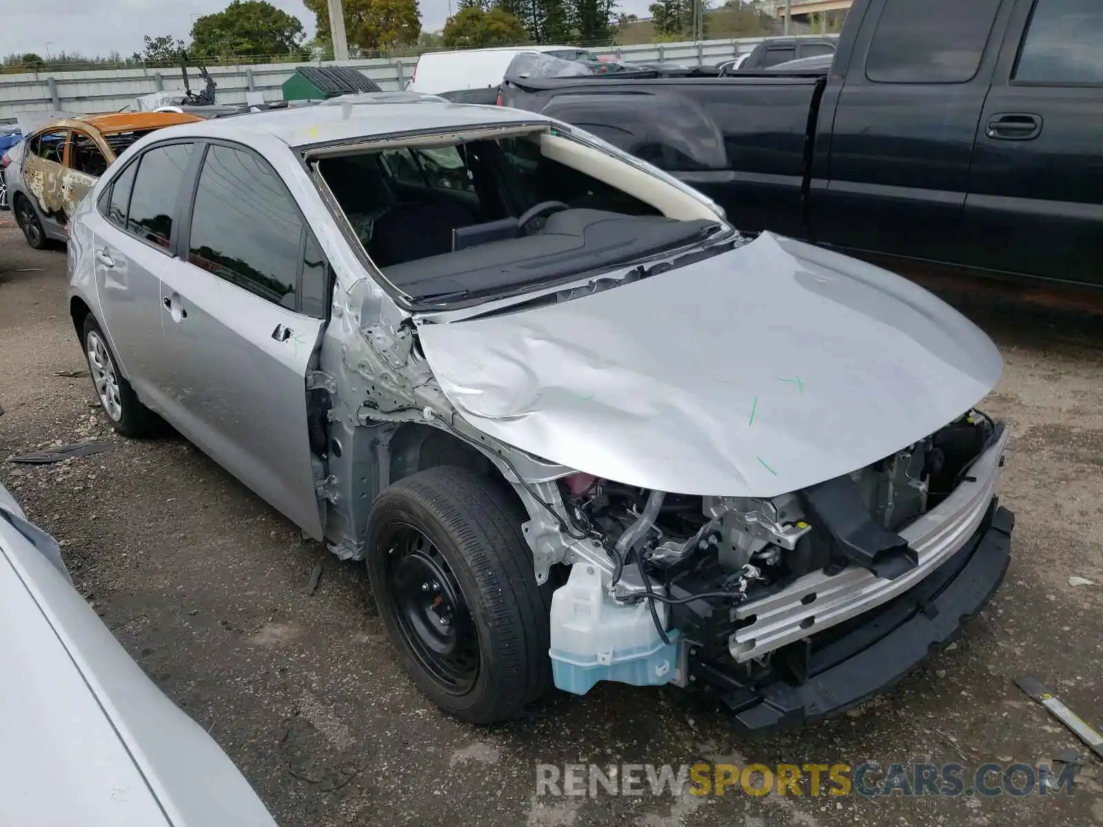 1 Photograph of a damaged car JTDEPRAE6LJ058144 TOYOTA COROLLA 2020