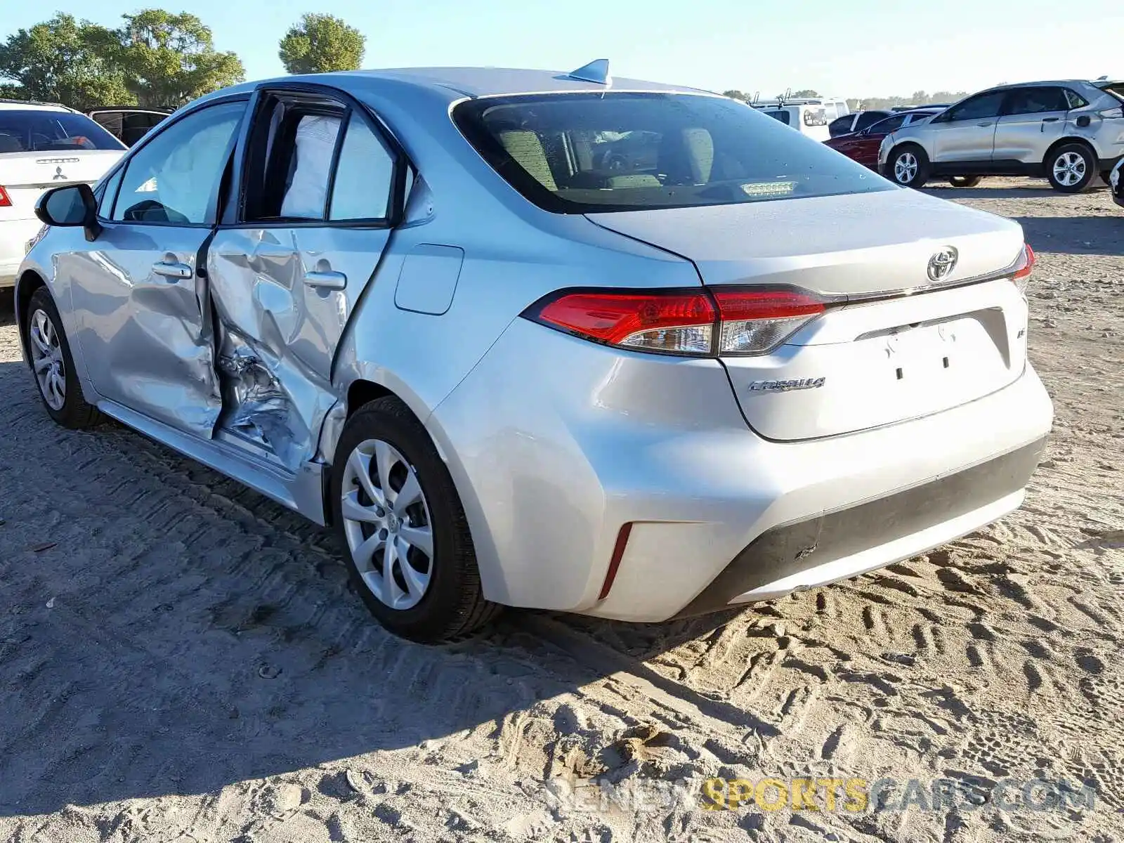 3 Photograph of a damaged car JTDEPRAE6LJ059097 TOYOTA COROLLA 2020