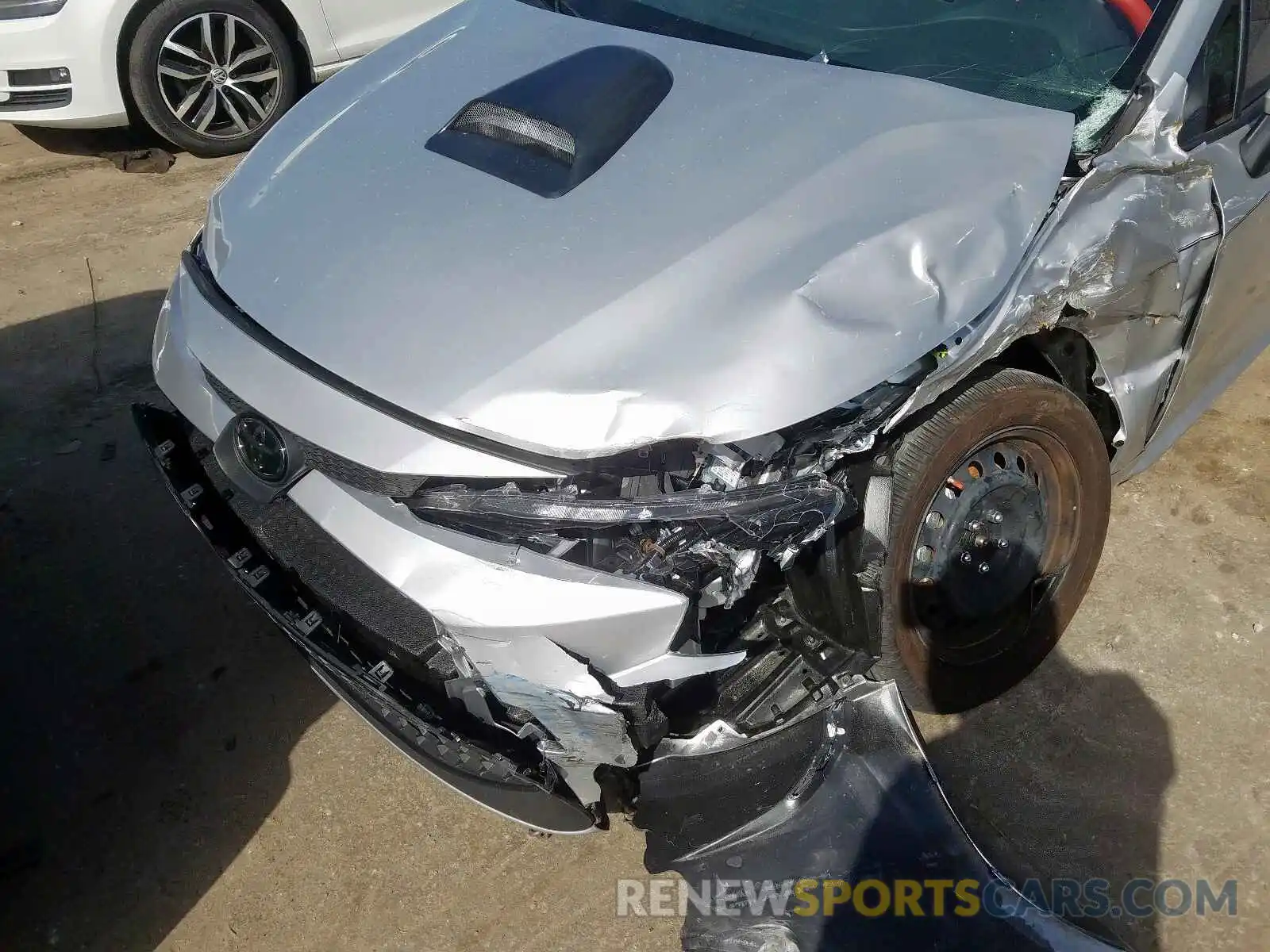 9 Photograph of a damaged car JTDEPRAE6LJ059424 TOYOTA COROLLA 2020