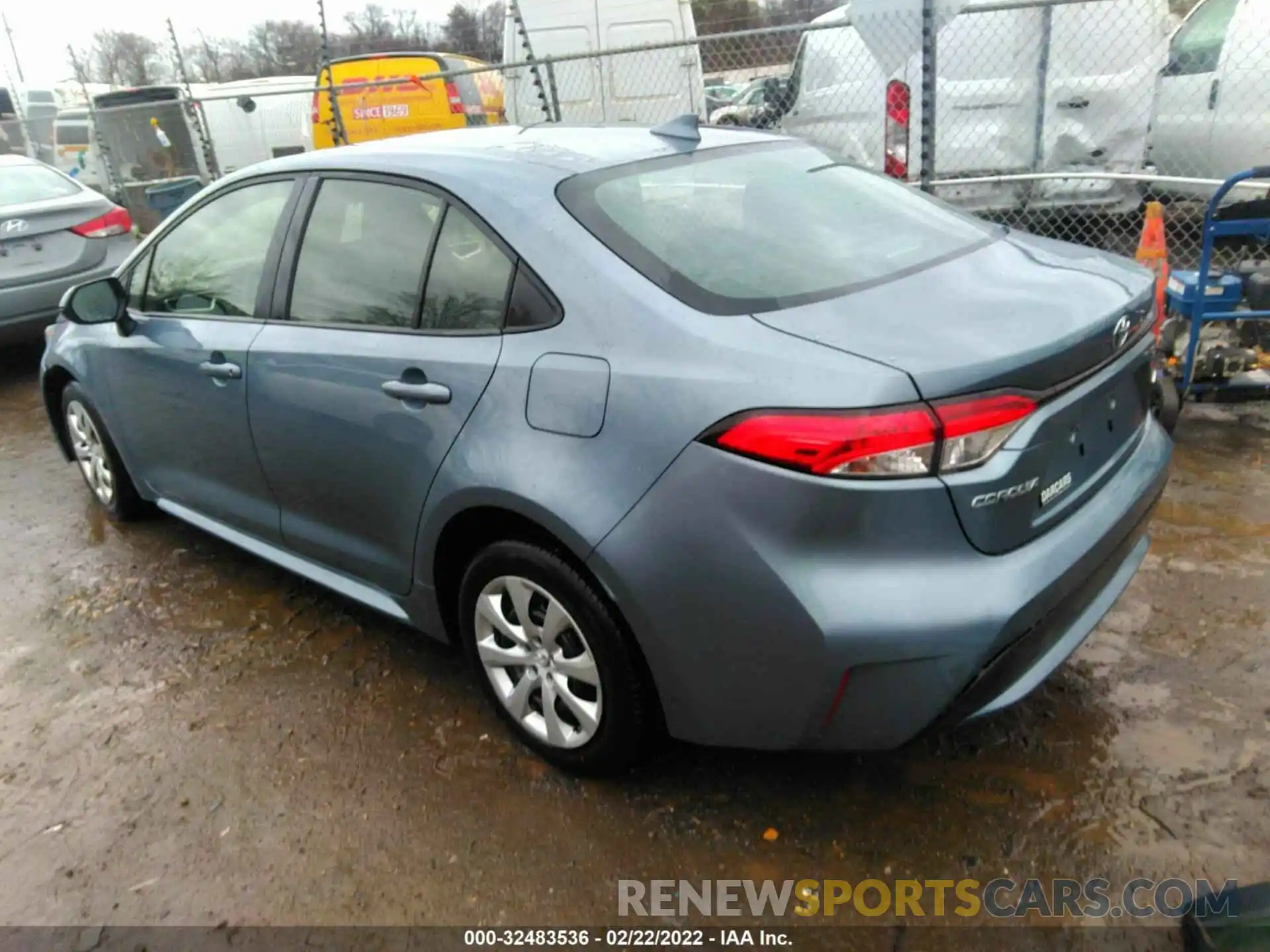 3 Photograph of a damaged car JTDEPRAE6LJ060539 TOYOTA COROLLA 2020