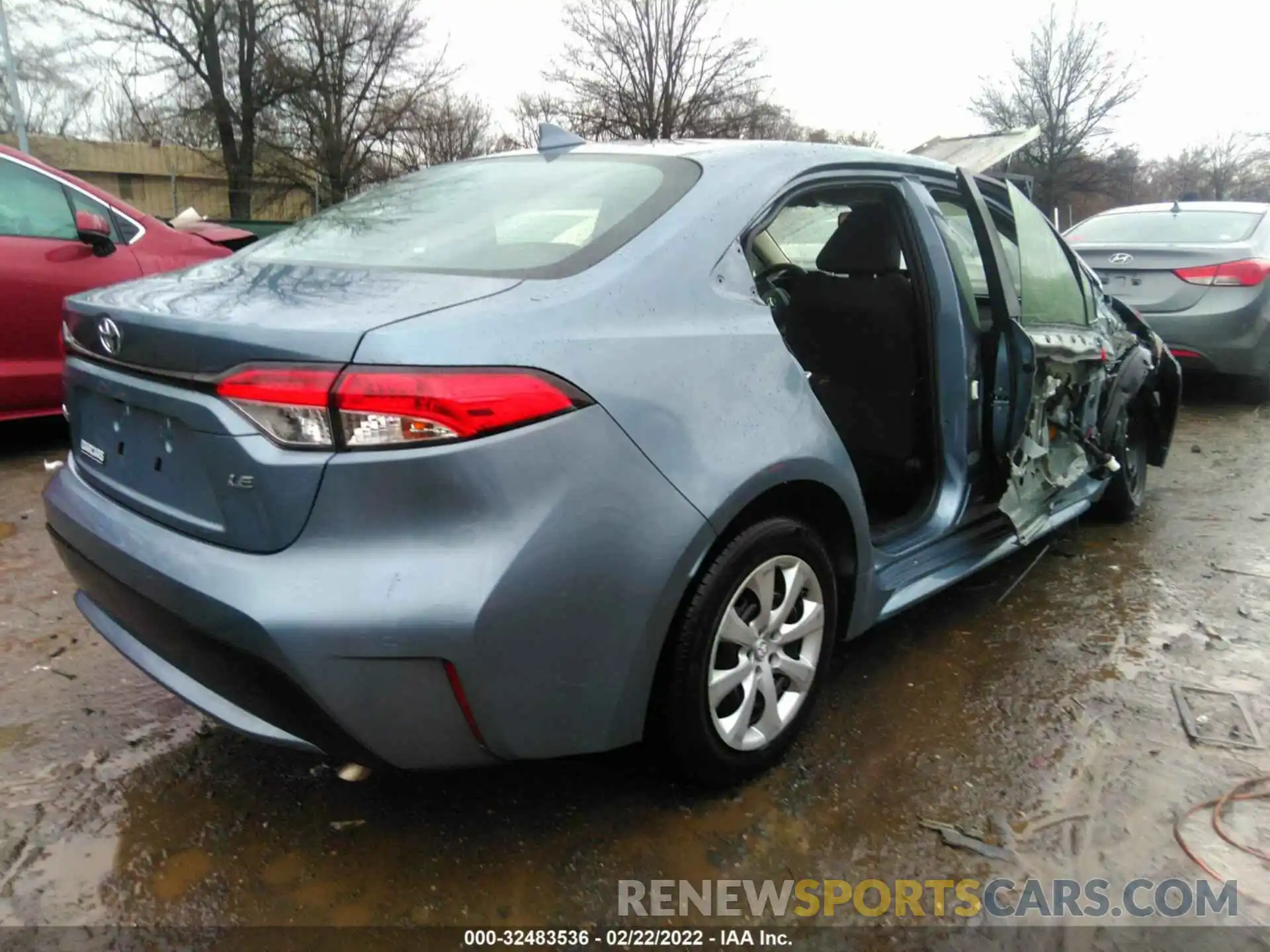 4 Photograph of a damaged car JTDEPRAE6LJ060539 TOYOTA COROLLA 2020