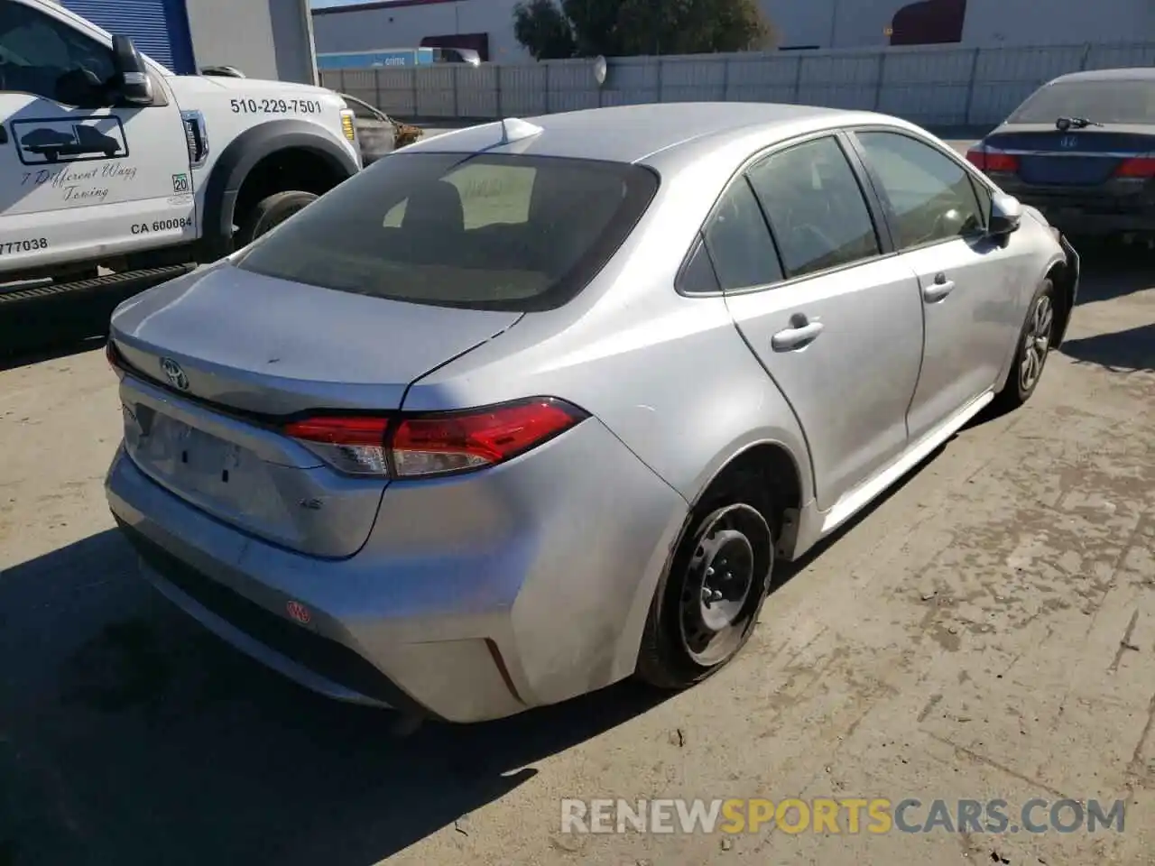 4 Photograph of a damaged car JTDEPRAE6LJ061335 TOYOTA COROLLA 2020