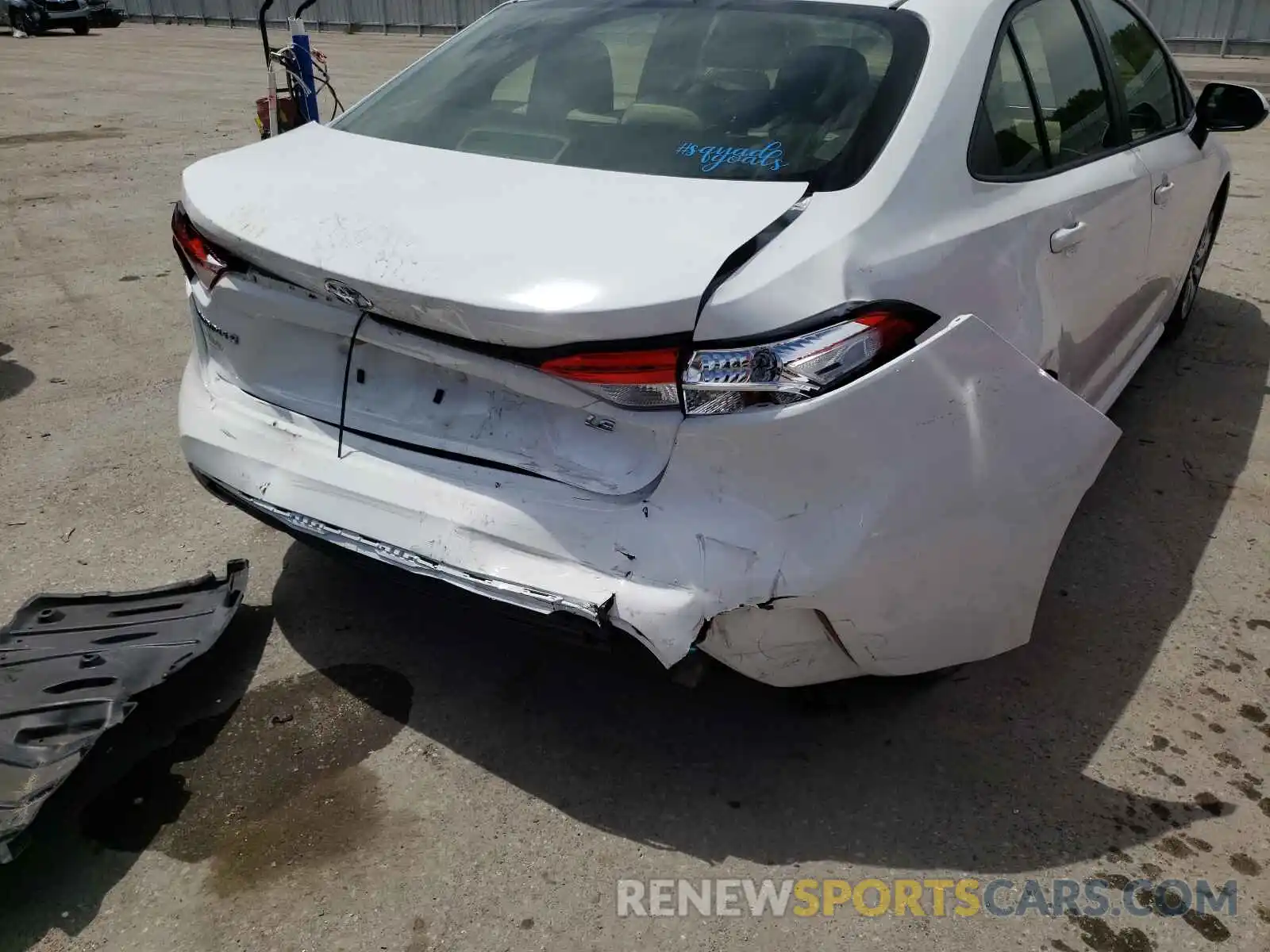 9 Photograph of a damaged car JTDEPRAE6LJ062596 TOYOTA COROLLA 2020