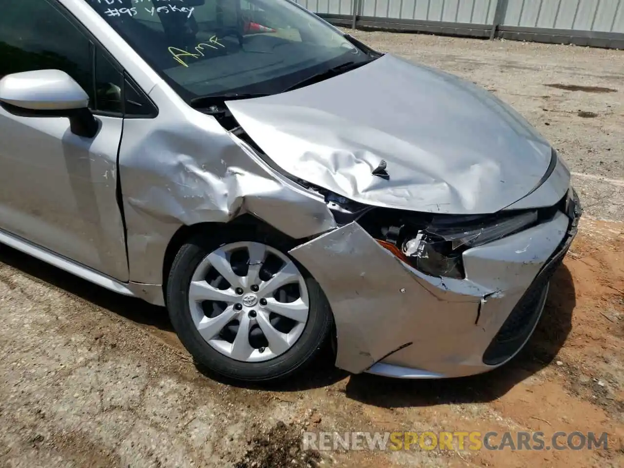 9 Photograph of a damaged car JTDEPRAE6LJ063618 TOYOTA COROLLA 2020