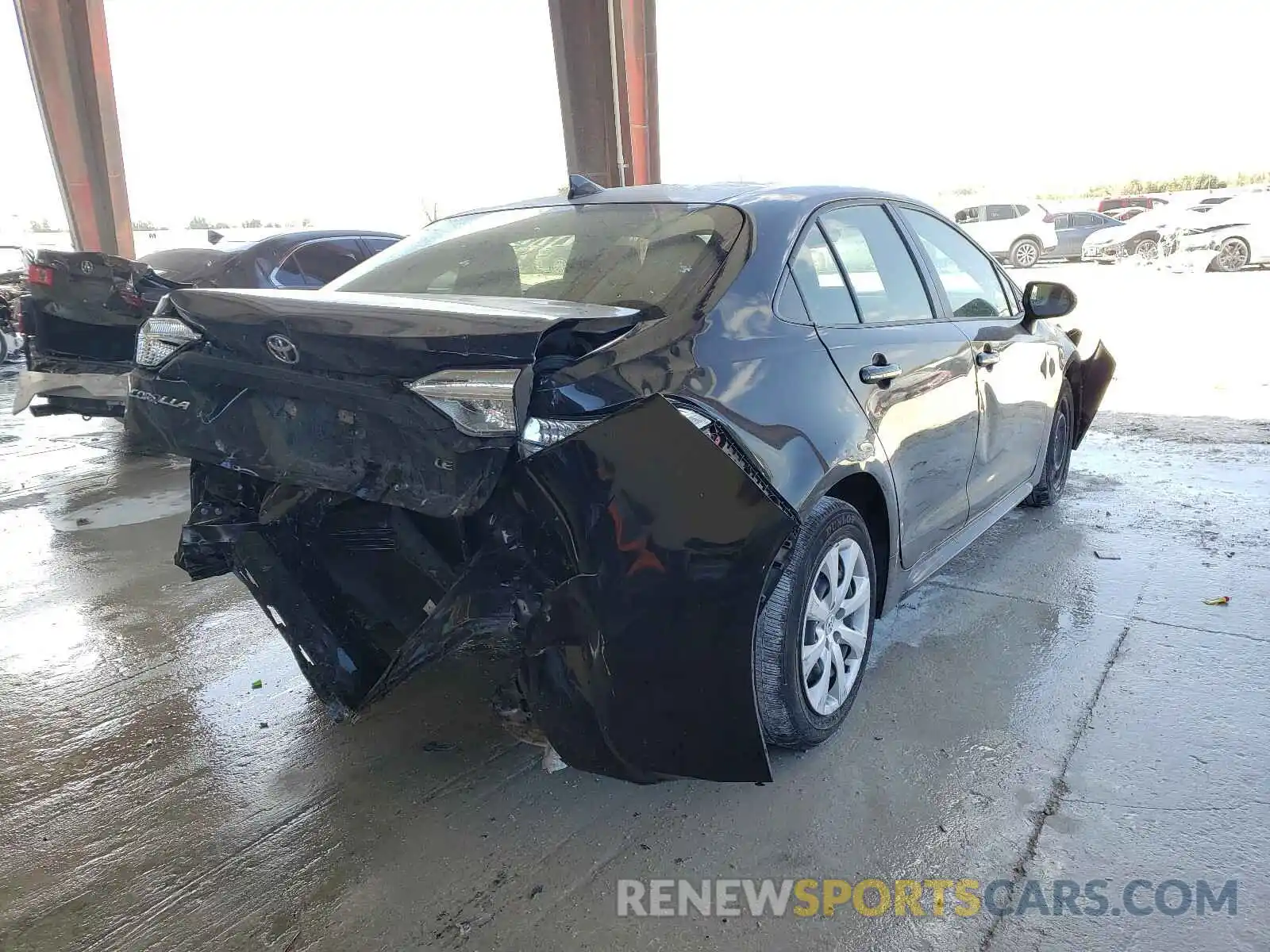 4 Photograph of a damaged car JTDEPRAE6LJ066387 TOYOTA COROLLA 2020