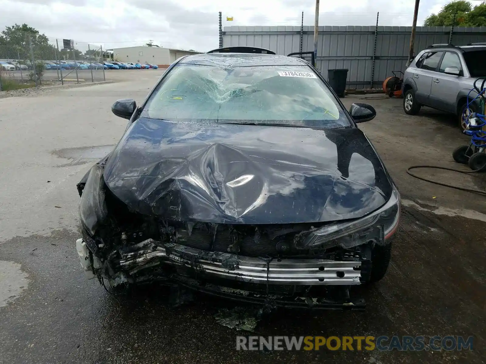 9 Photograph of a damaged car JTDEPRAE6LJ067247 TOYOTA COROLLA 2020